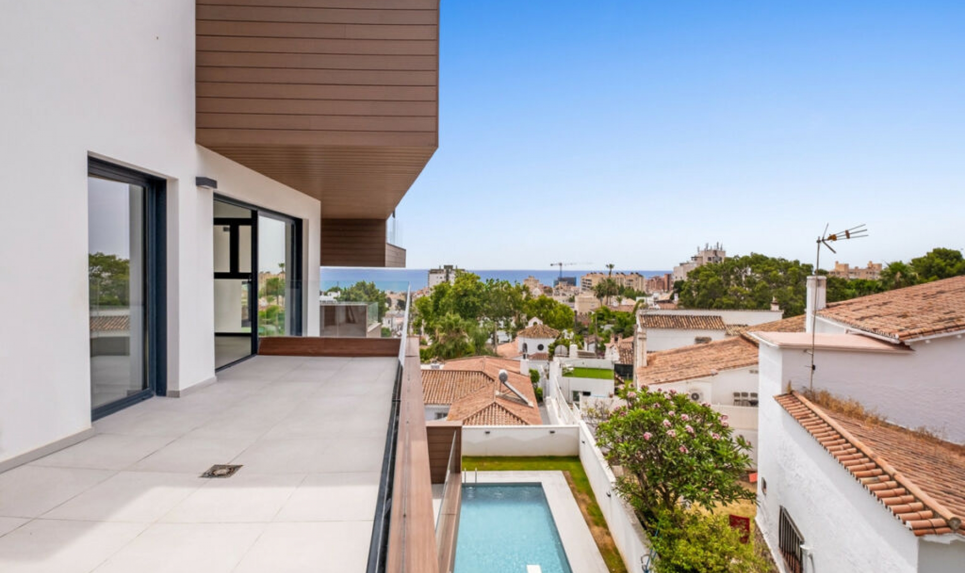 Resale - Apartment -
Montemar