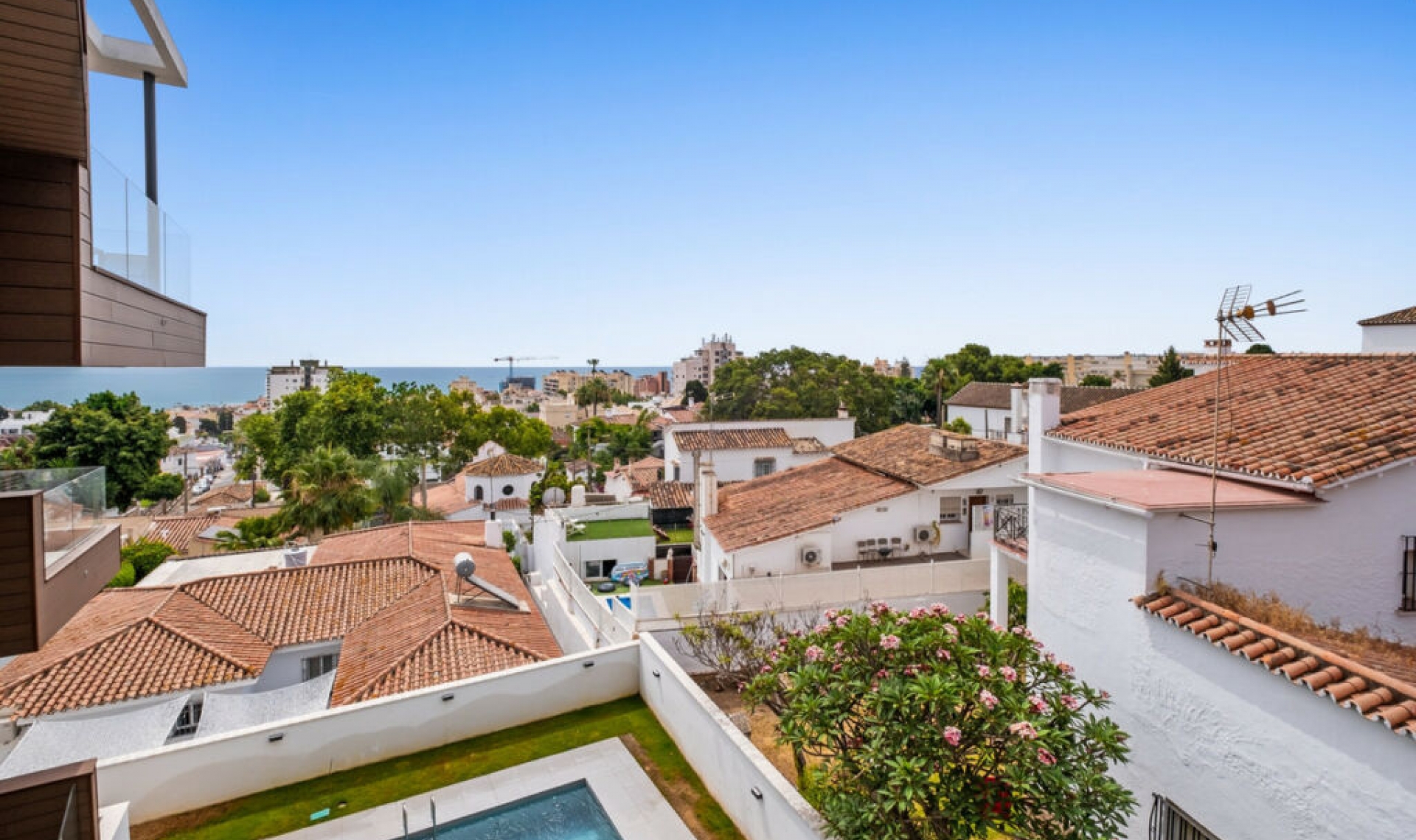 Resale - Apartment -
Montemar