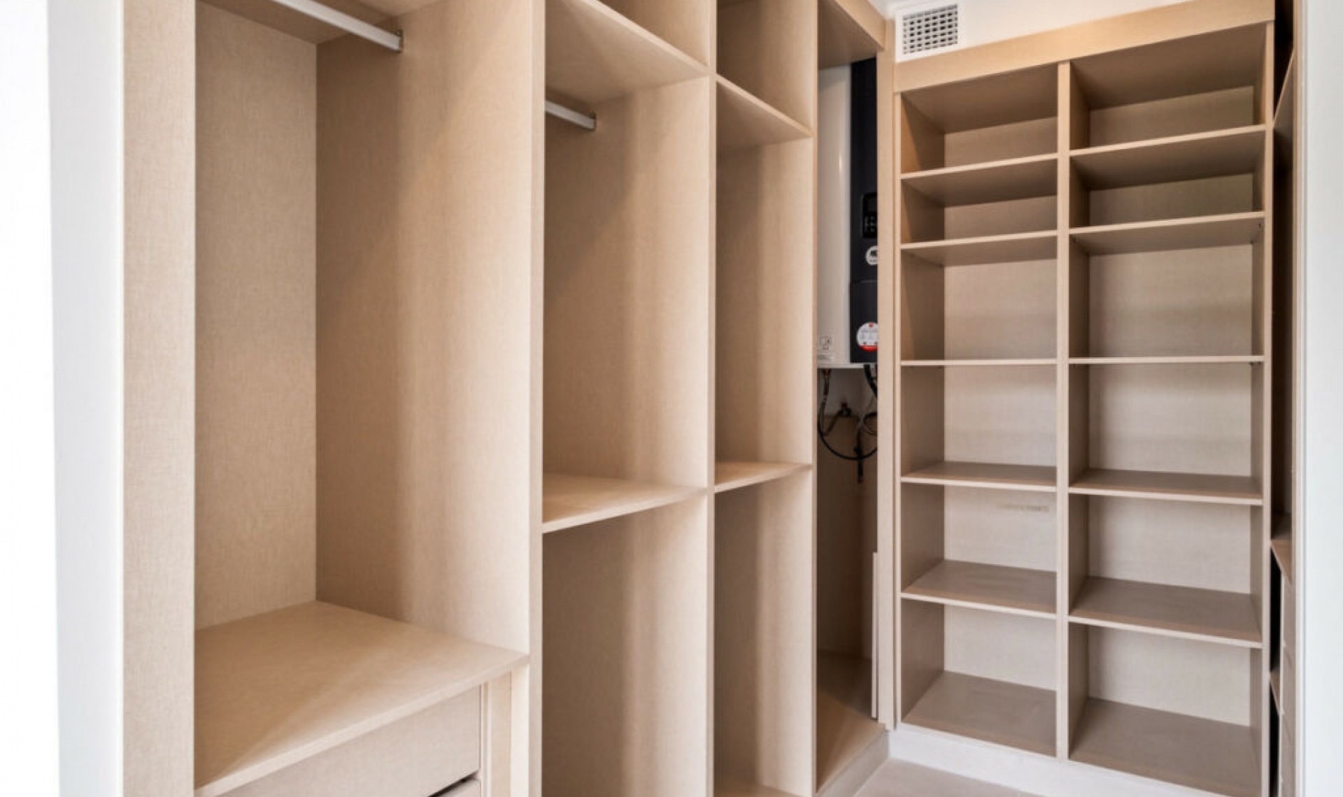 Resale - Apartment -
Montemar