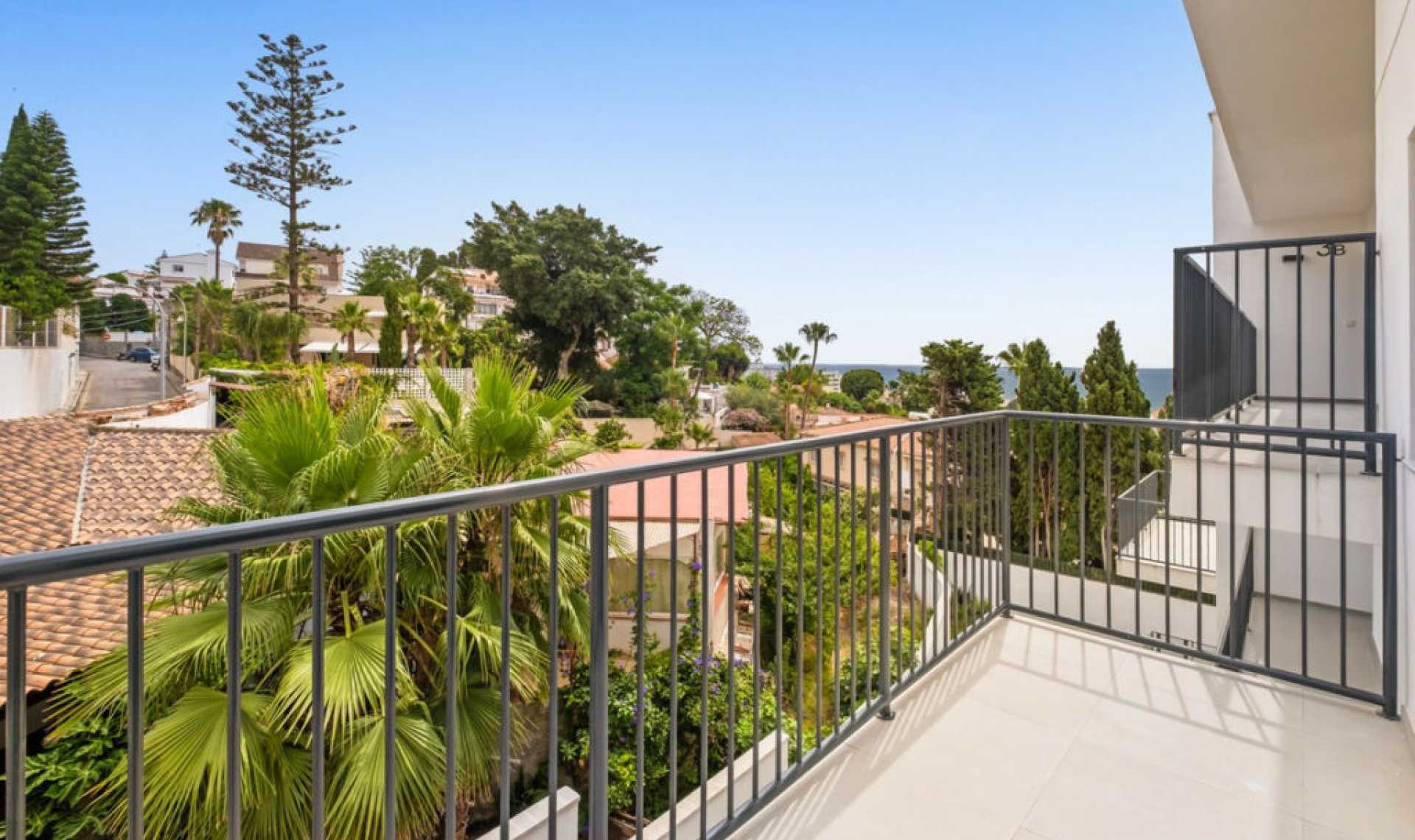 Resale - Apartment -
Montemar