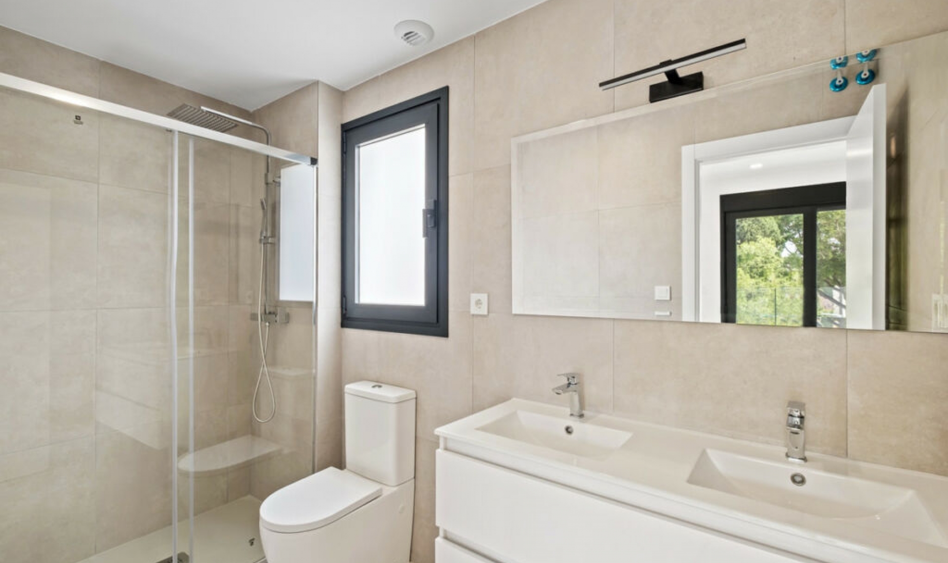 Resale - Apartment -
Montemar