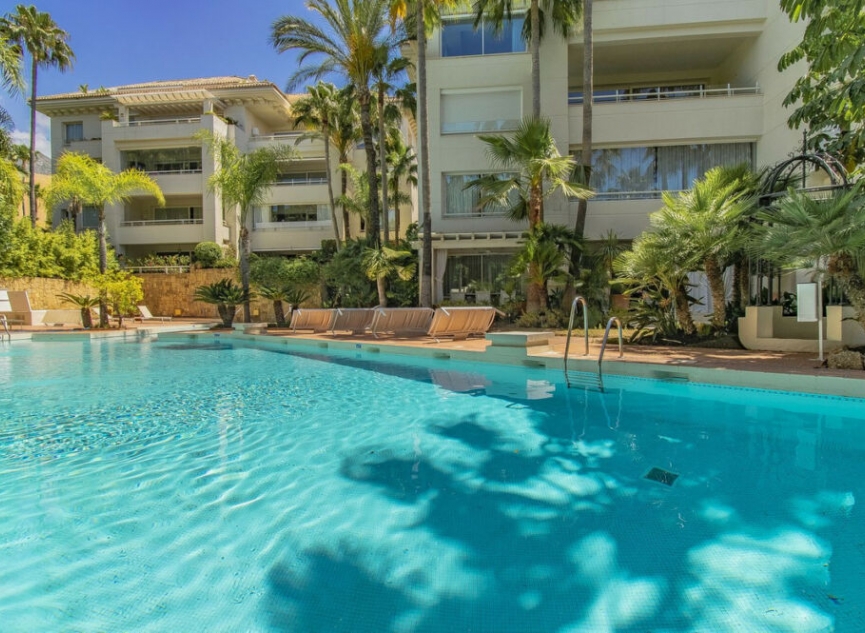 Resale - Apartment -
Nagüeles