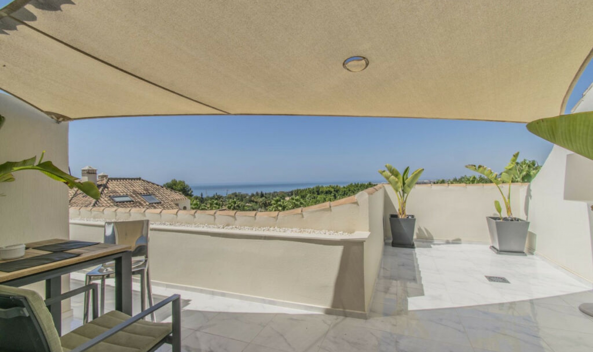 Resale - Apartment -
Nagüeles