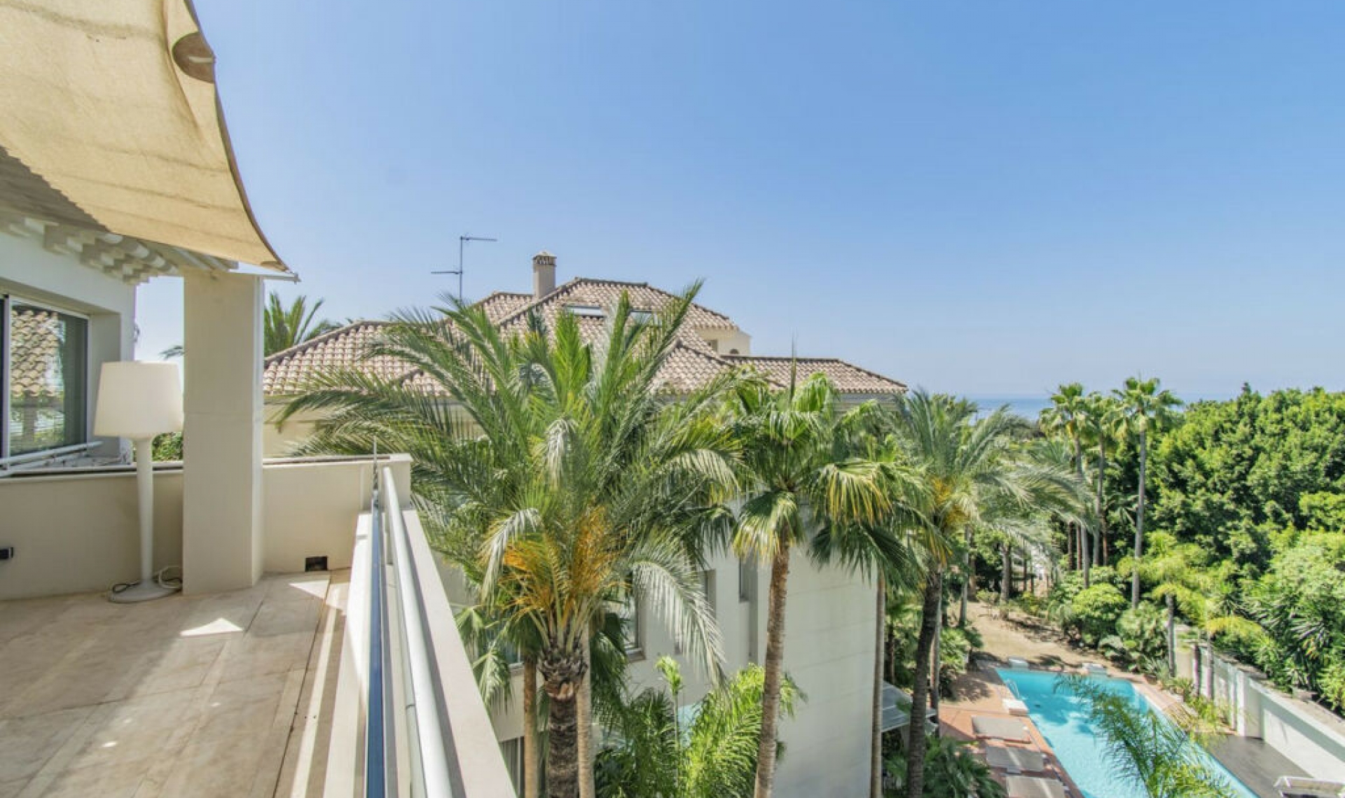 Resale - Apartment -
Nagüeles