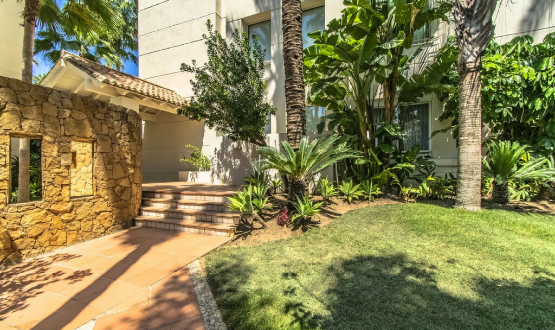 Resale - Apartment -
Nagüeles