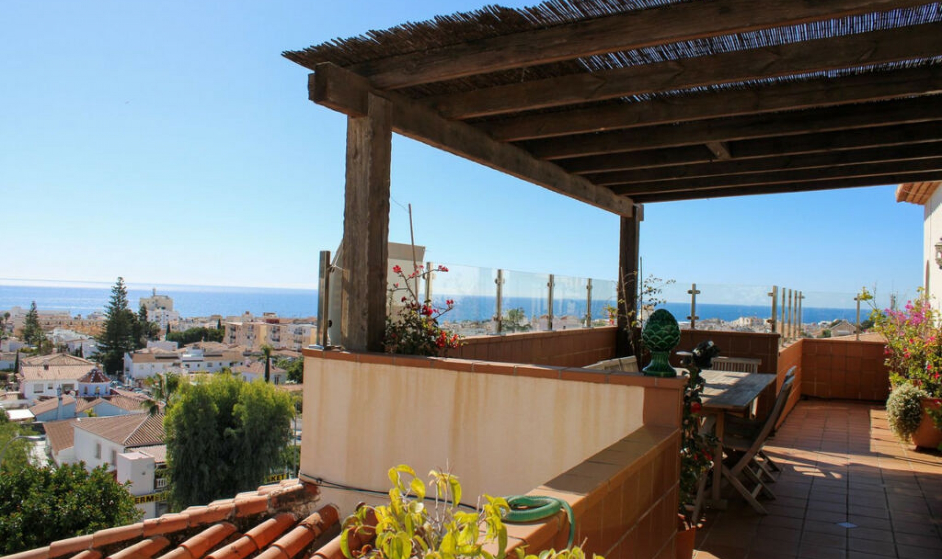 Resale - Apartment -
Nerja