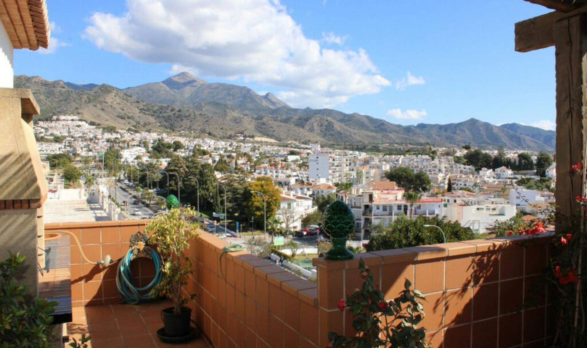 Resale - Apartment -
Nerja