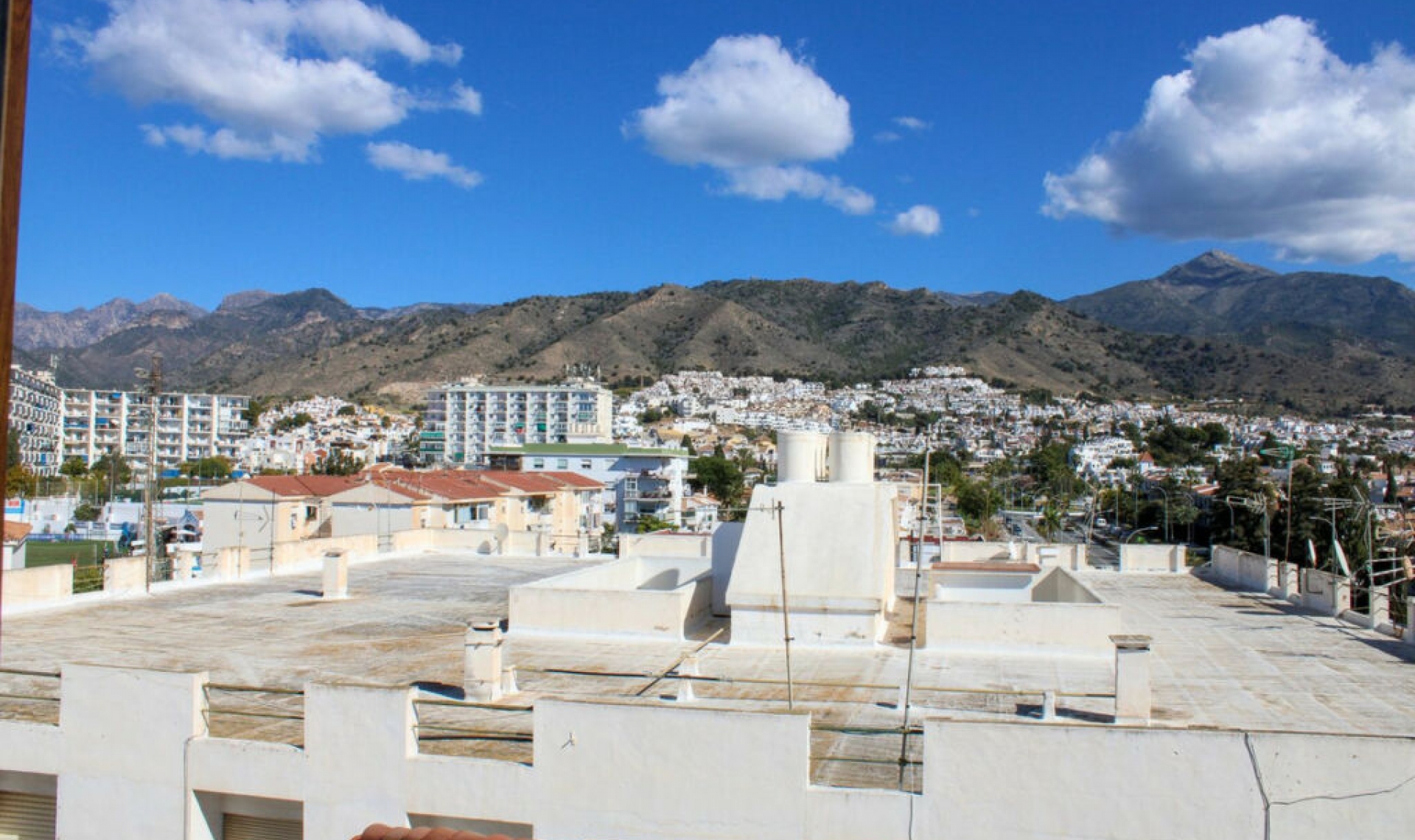 Resale - Apartment -
Nerja