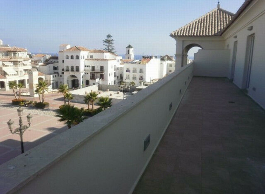 Resale - Apartment -
Nerja