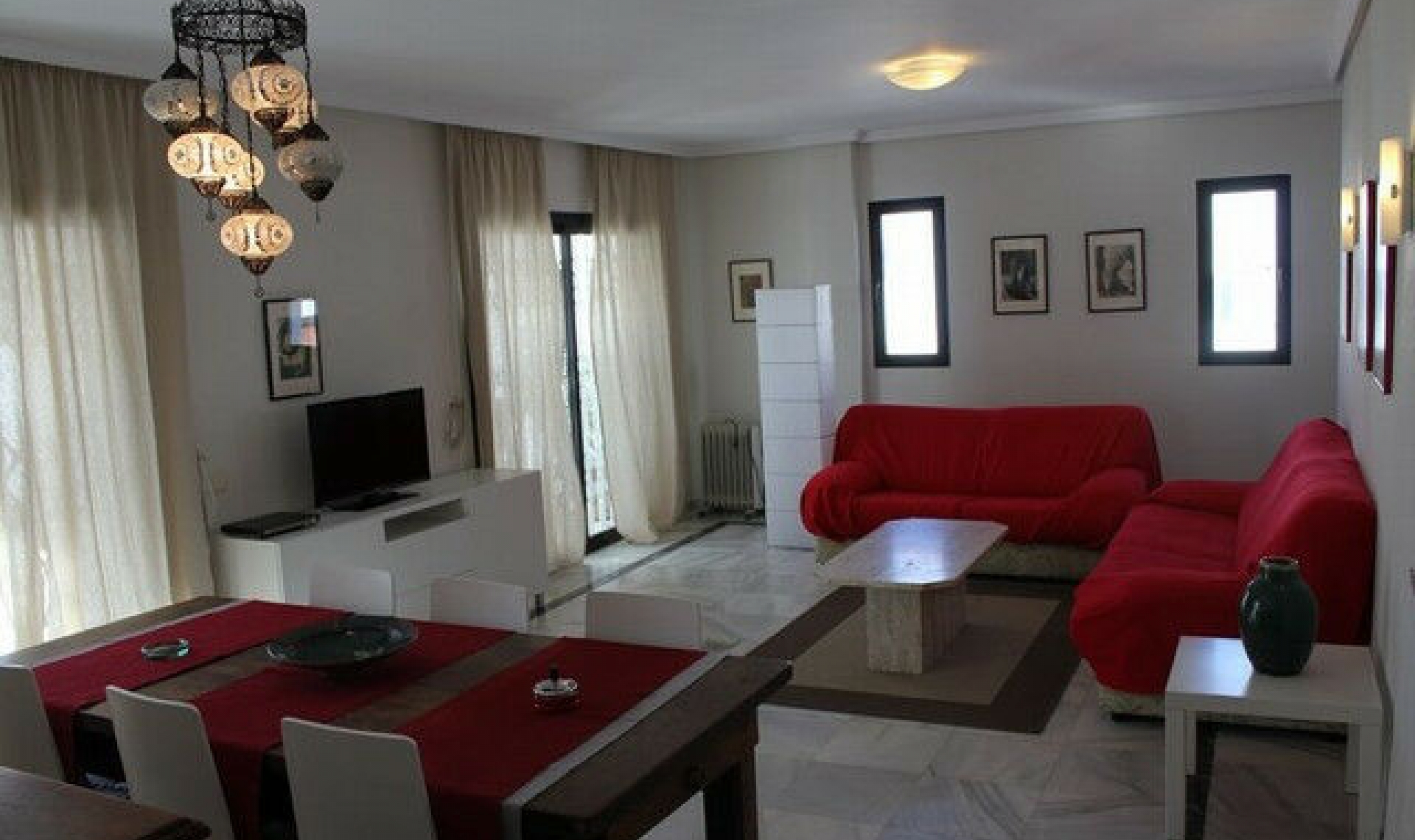 Resale - Apartment -
Nerja
