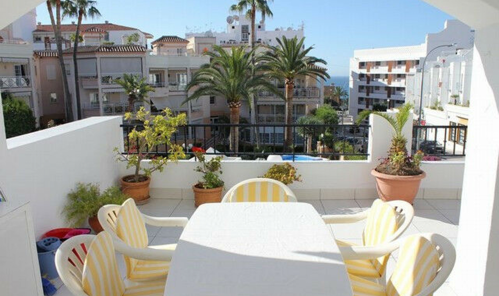 Resale - Apartment -
Nerja