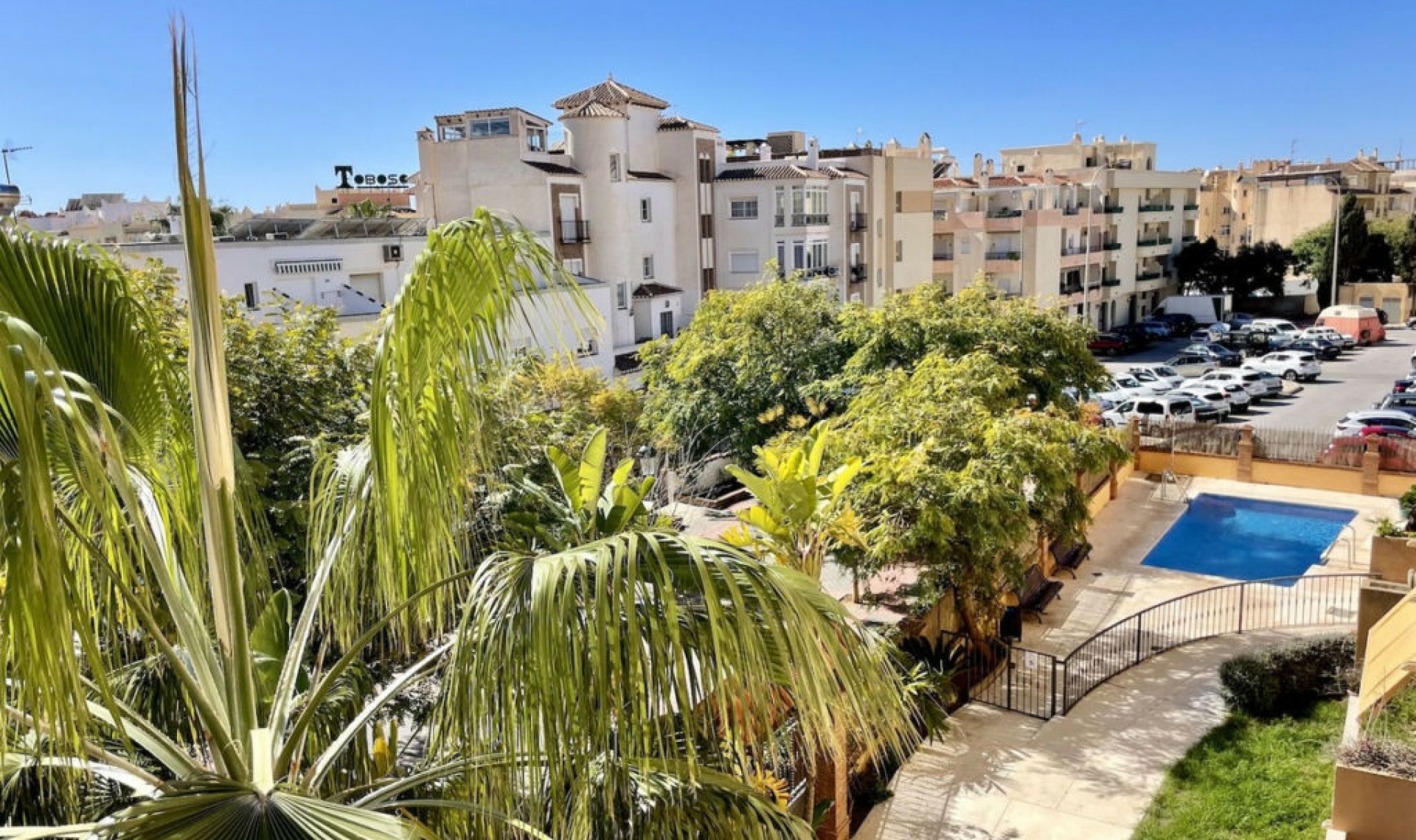 Resale - Apartment -
Nerja