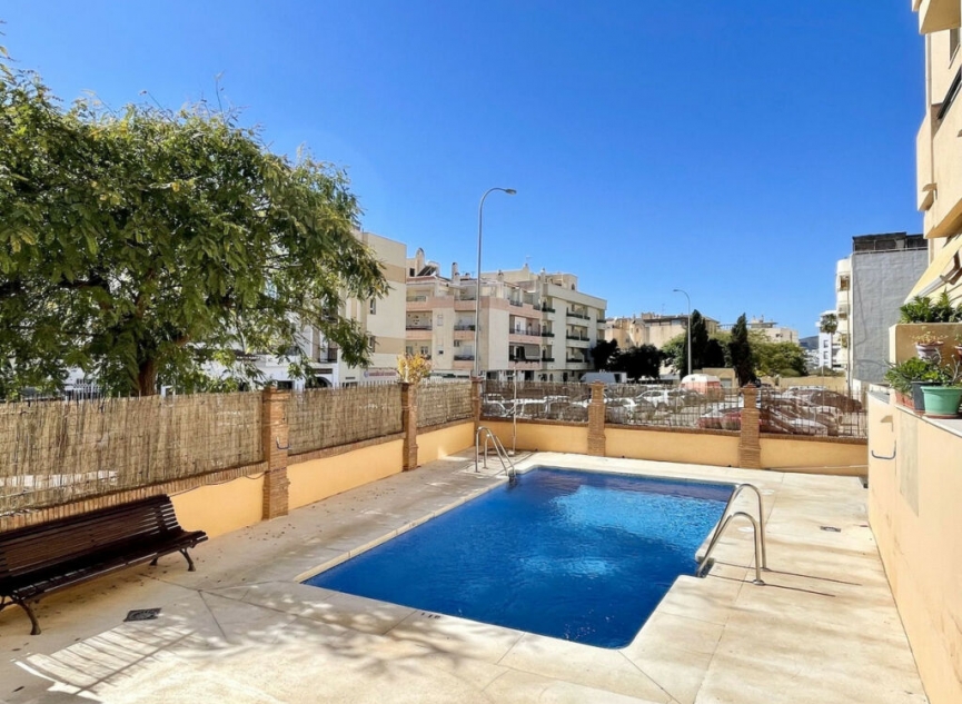 Resale - Apartment -
Nerja