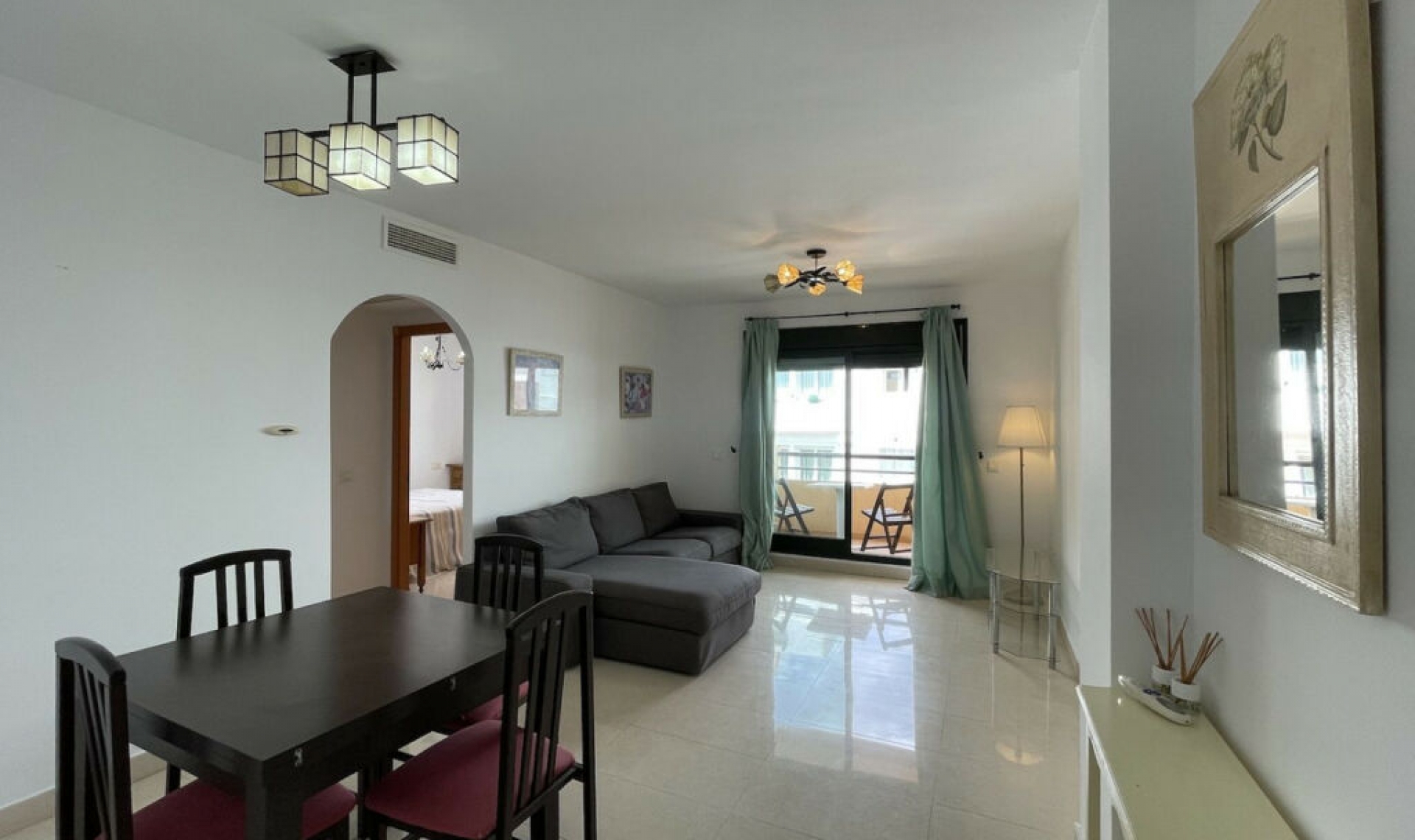 Resale - Apartment -
Nerja