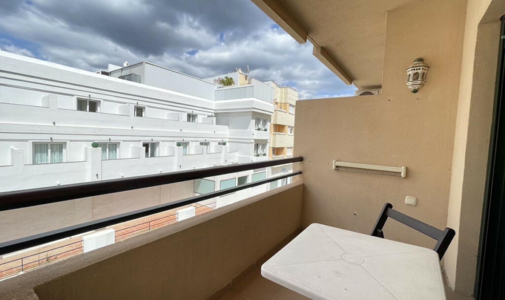 Resale - Apartment -
Nerja