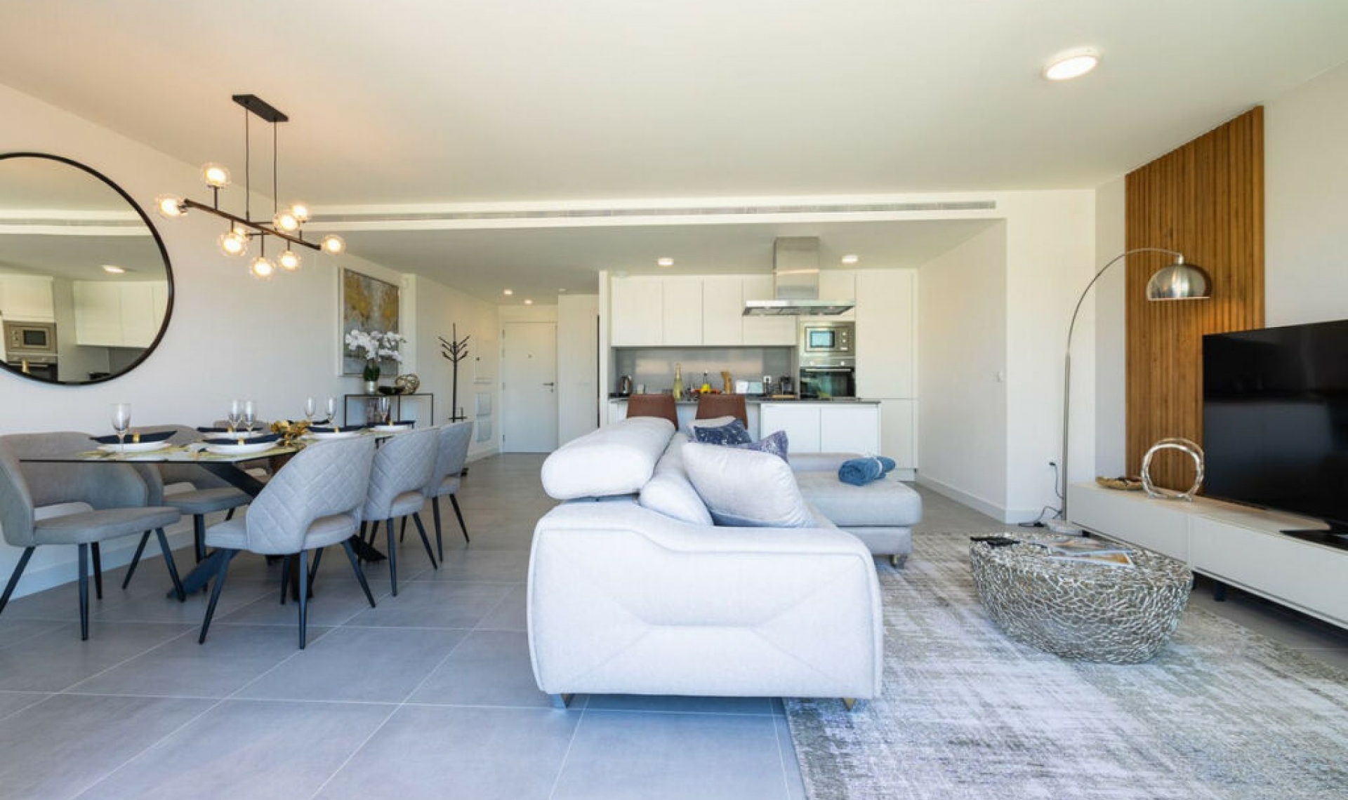 Resale - Apartment -
New Golden Mile