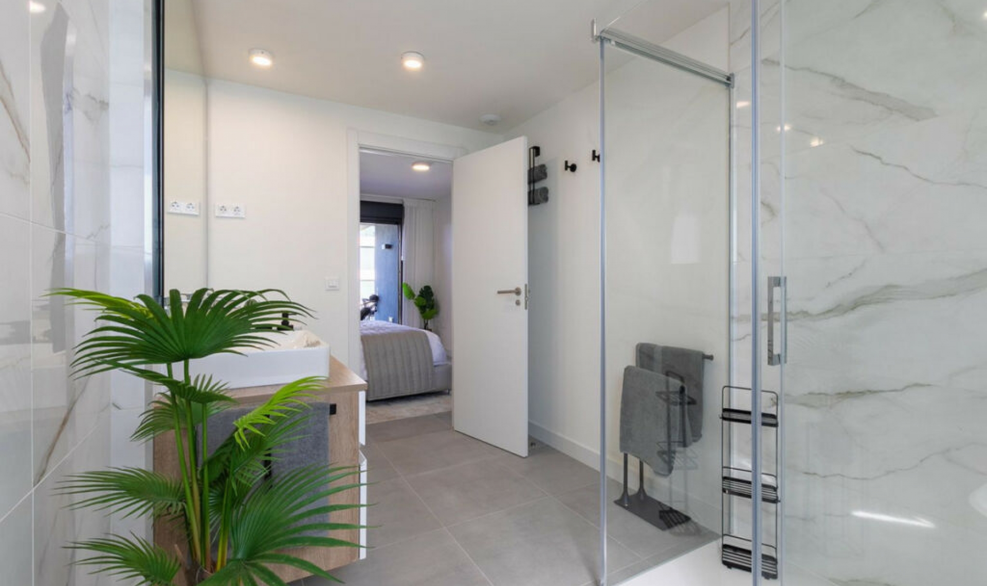 Resale - Apartment -
New Golden Mile