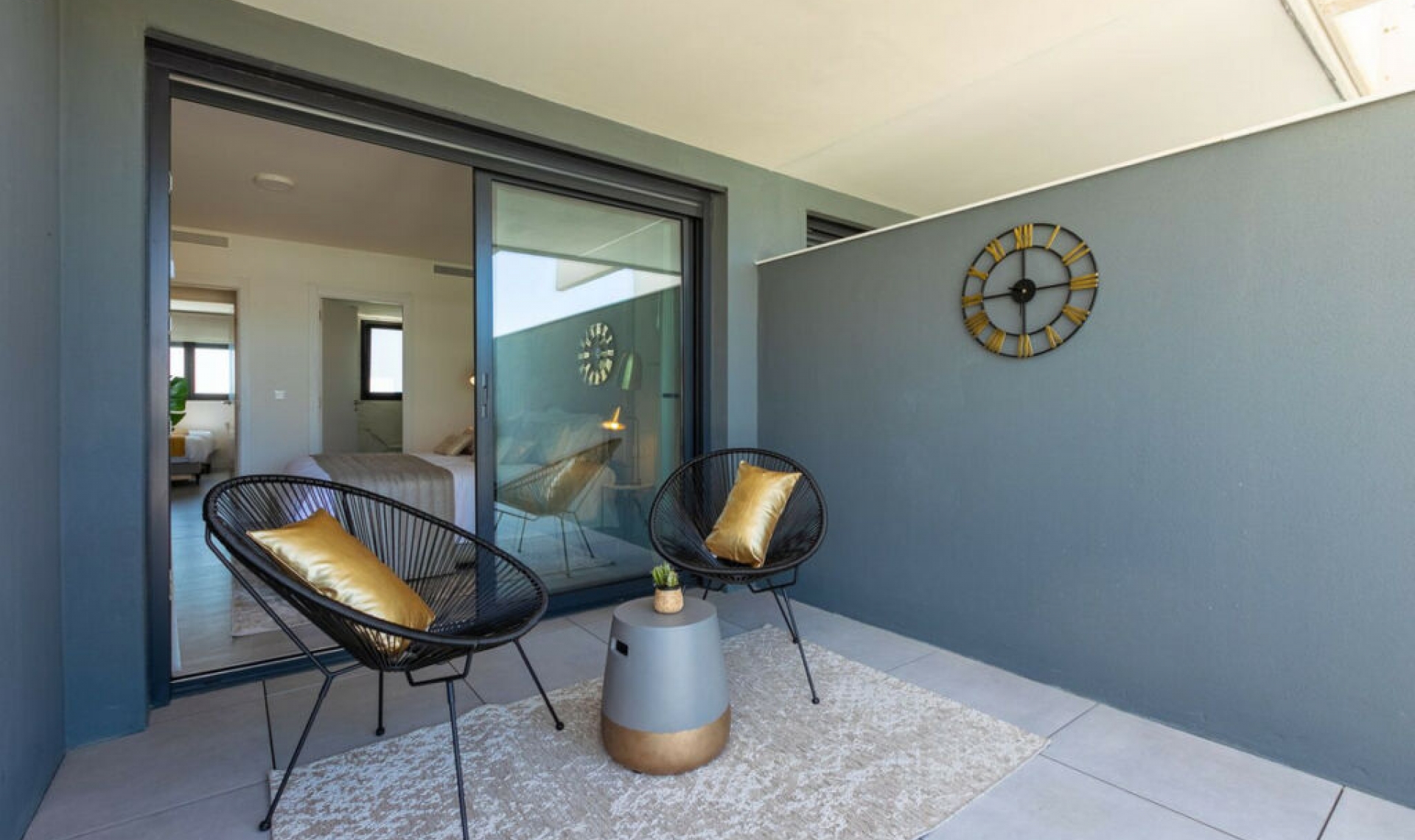 Resale - Apartment -
New Golden Mile