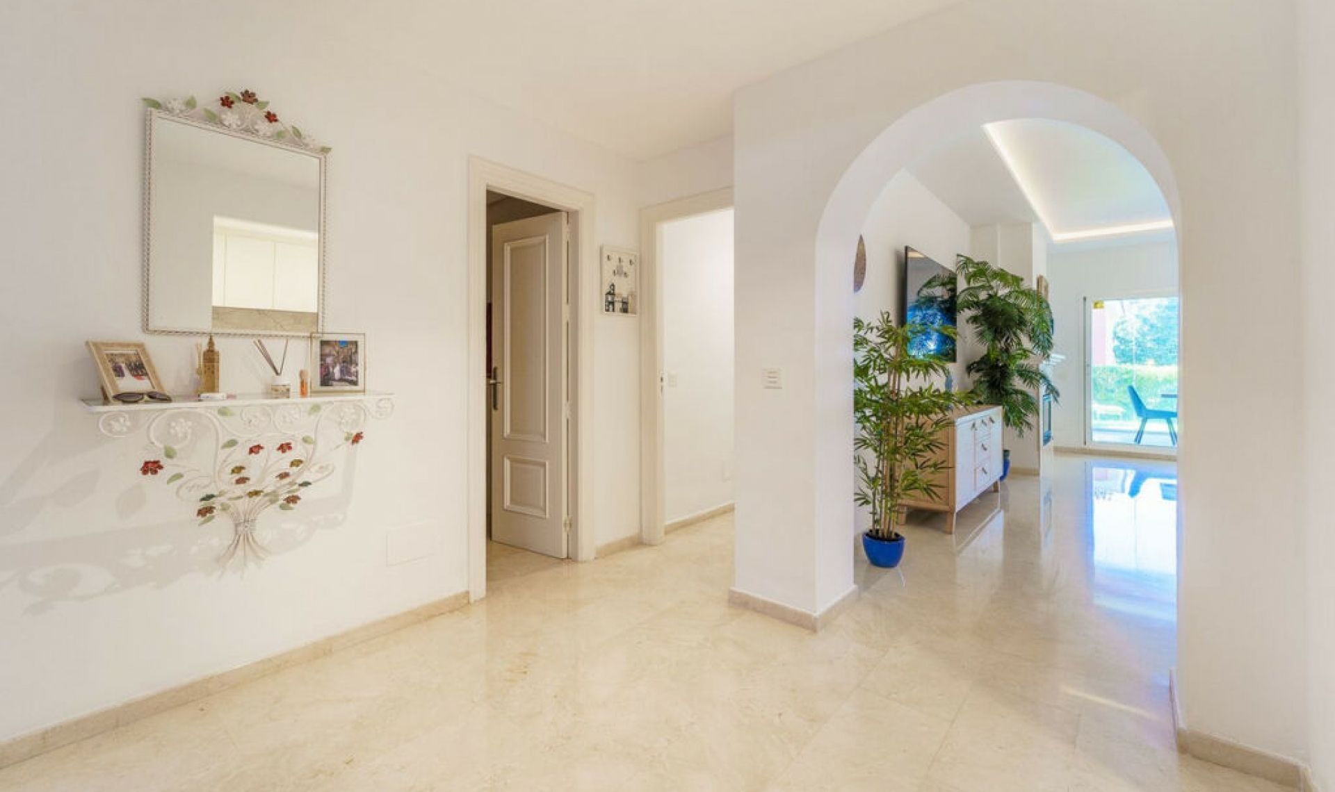 Resale - Apartment -
New Golden Mile