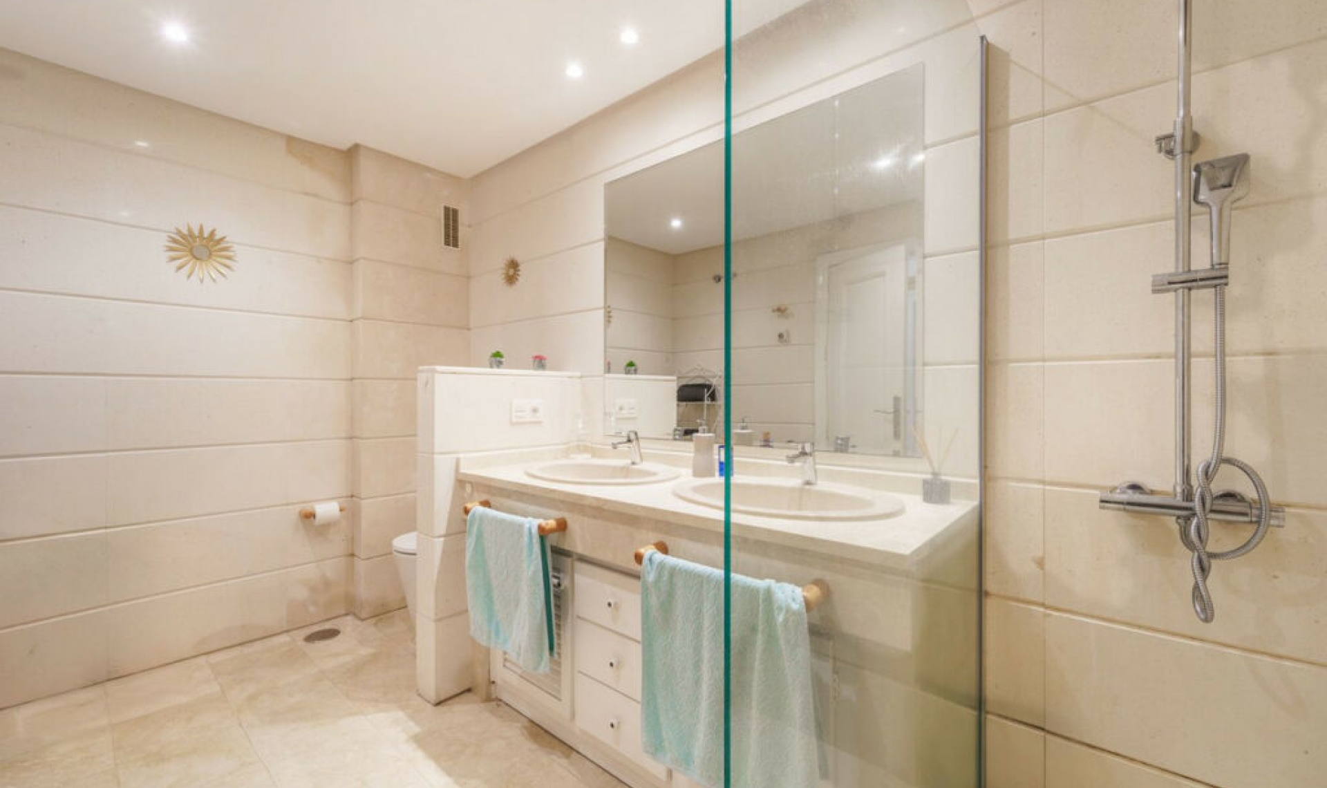 Resale - Apartment -
New Golden Mile