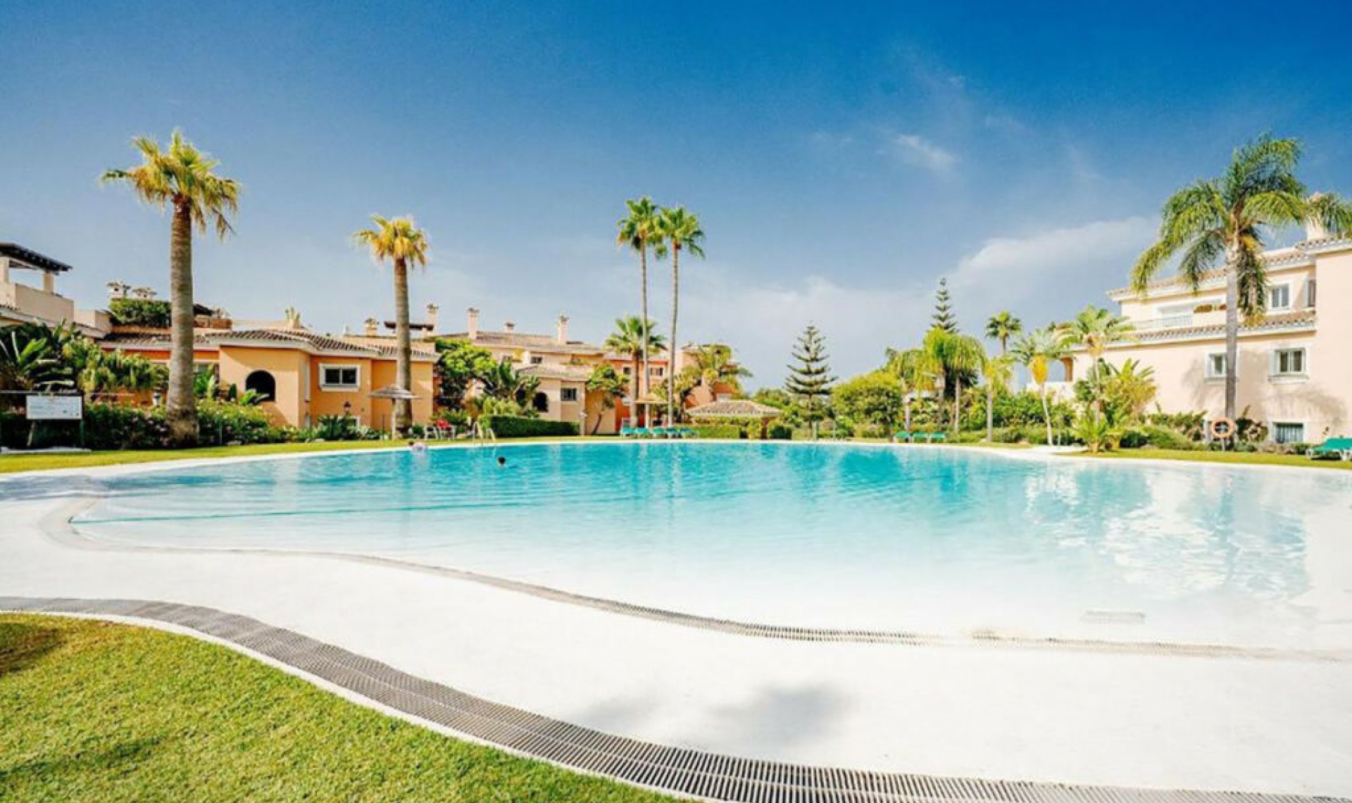 Resale - Apartment -
New Golden Mile