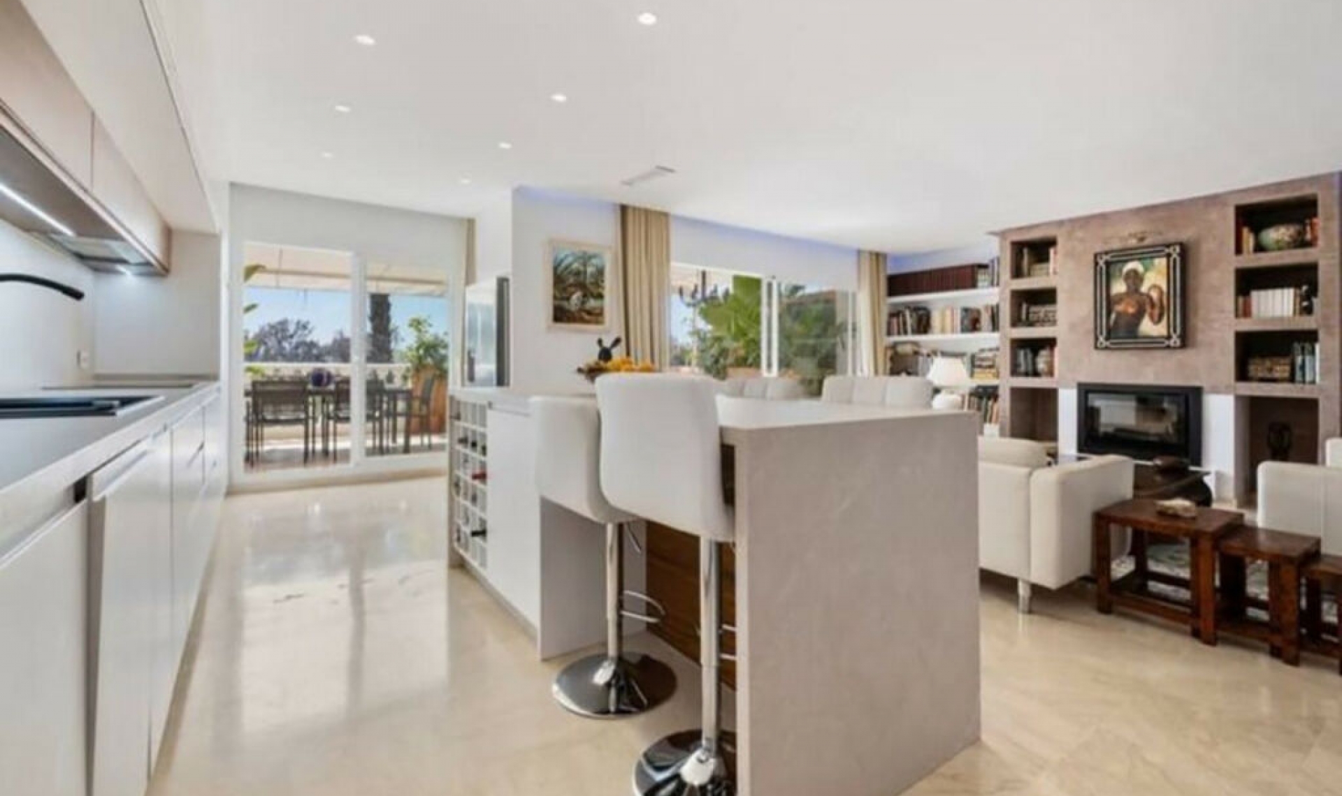 Resale - Apartment -
New Golden Mile