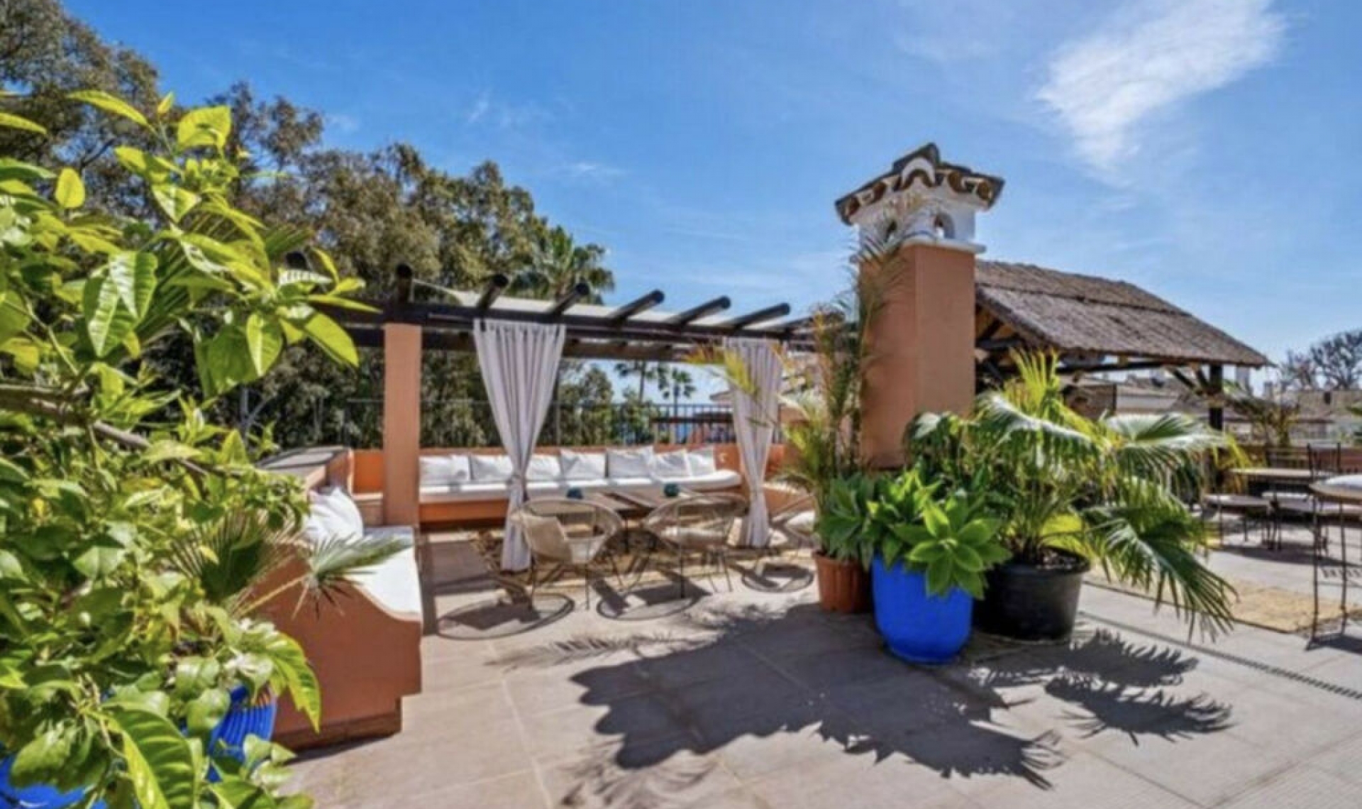 Resale - Apartment -
New Golden Mile