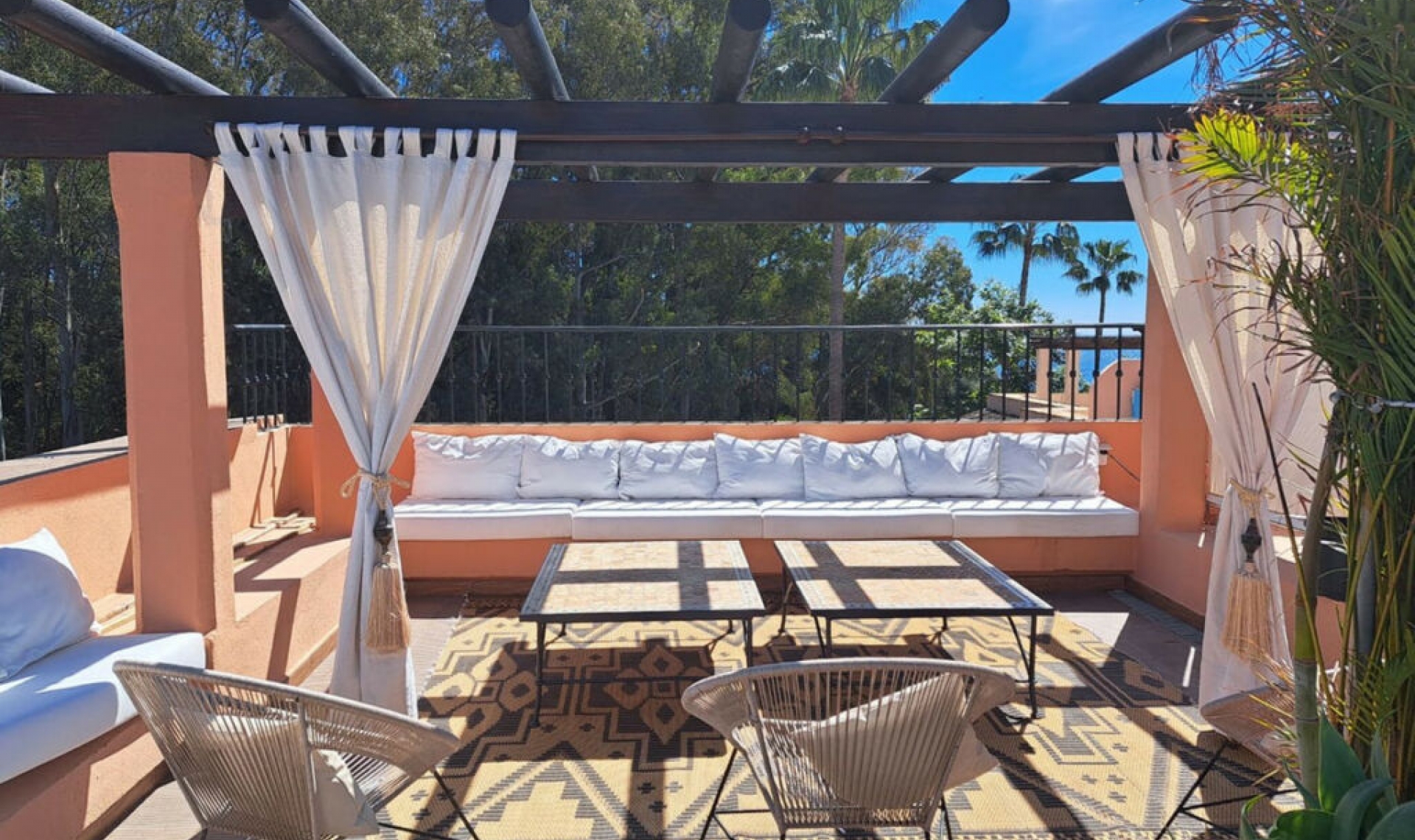 Resale - Apartment -
New Golden Mile