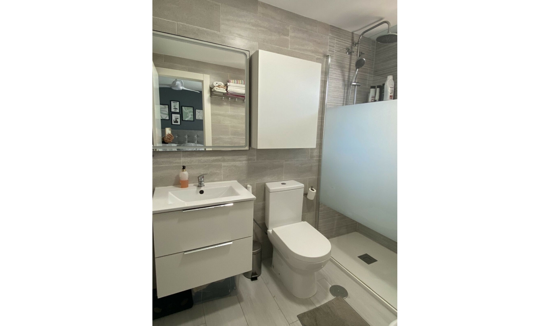 Resale - Apartment -
New Golden Mile