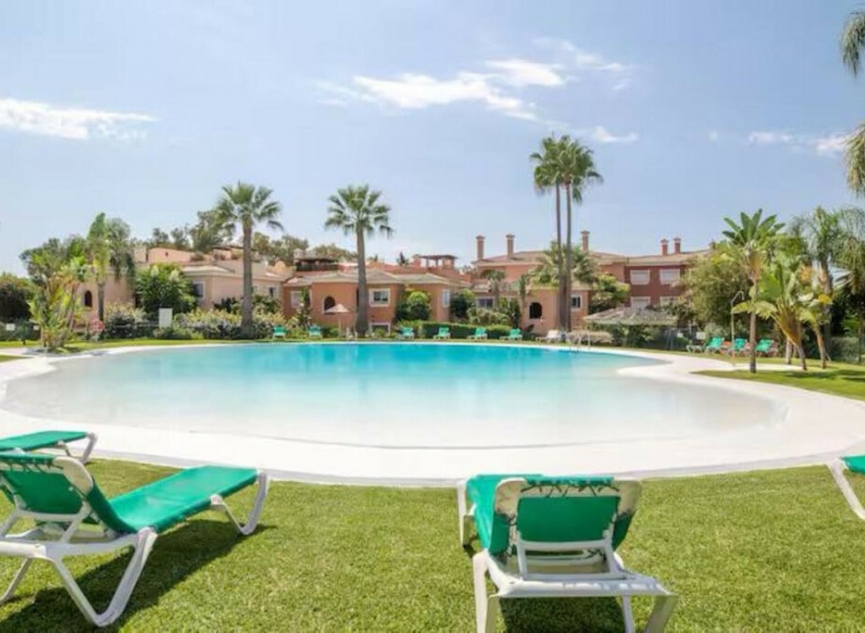 Resale - Apartment -
New Golden Mile