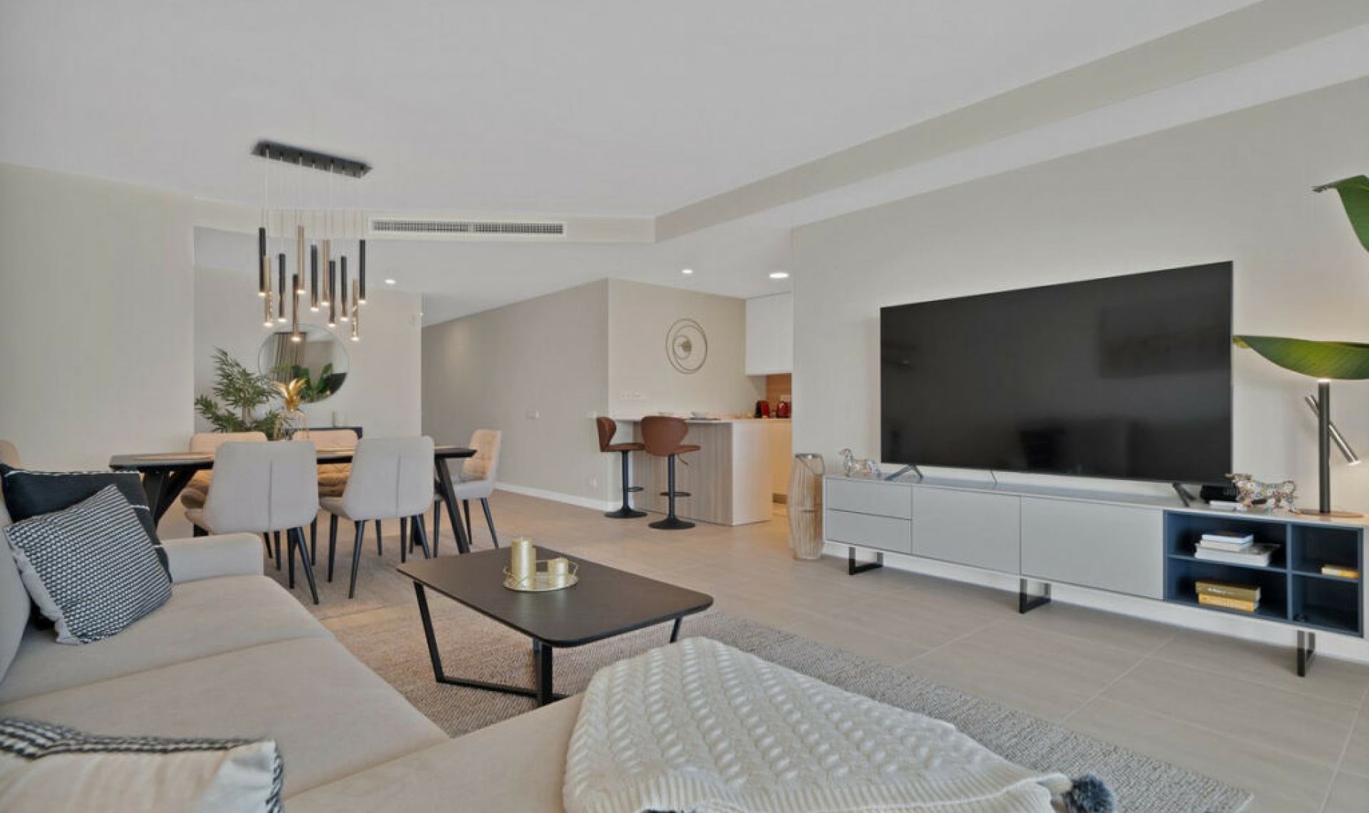 Resale - Apartment -
New Golden Mile