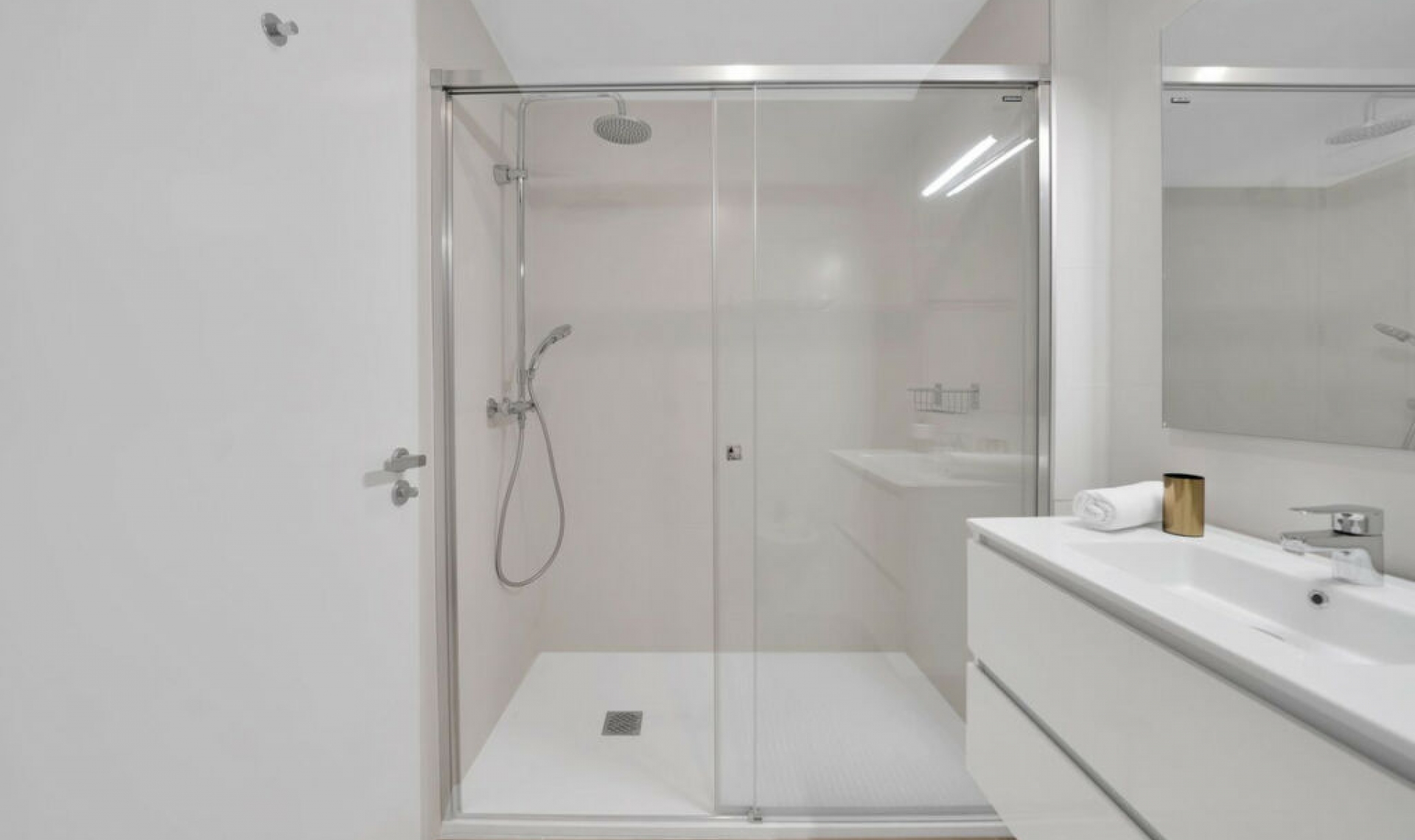 Resale - Apartment -
New Golden Mile