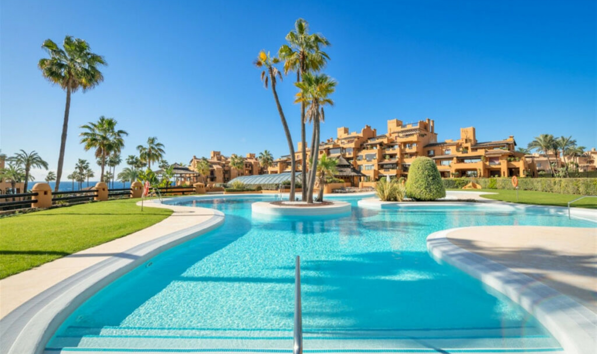 Resale - Apartment -
New Golden Mile