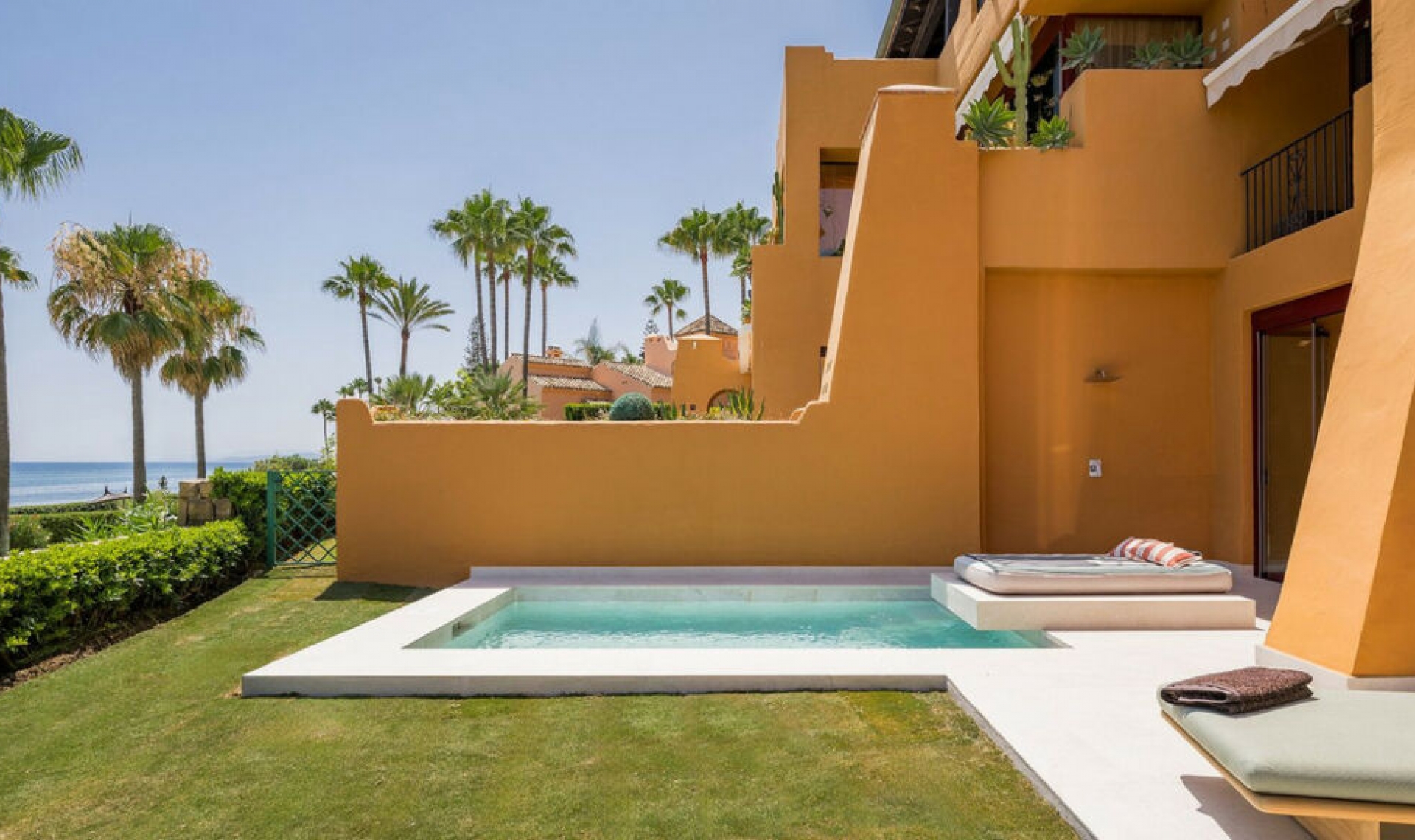 Resale - Apartment -
New Golden Mile