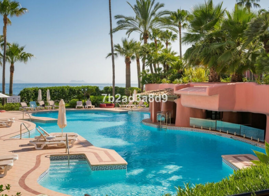 Resale - Apartment -
New Golden Mile