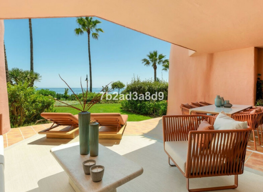 Resale - Apartment -
New Golden Mile