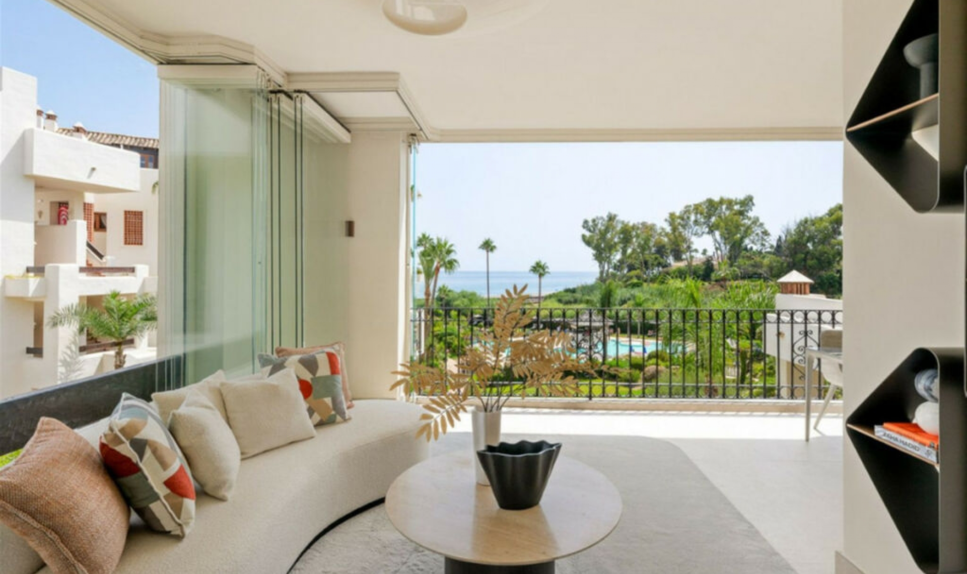 Resale - Apartment -
New Golden Mile