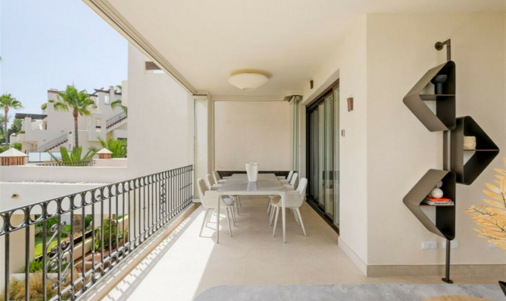 Resale - Apartment -
New Golden Mile