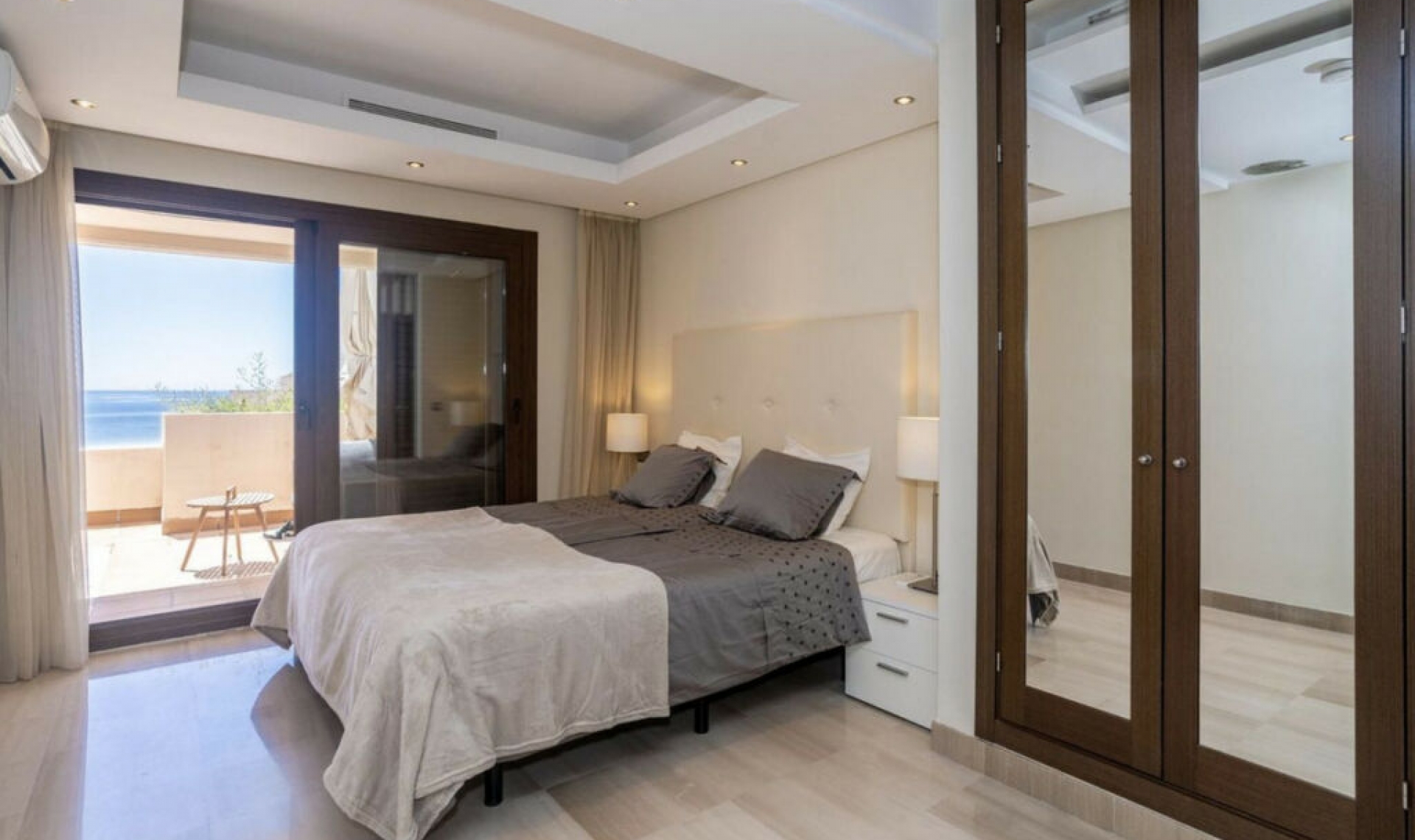 Resale - Apartment -
New Golden Mile