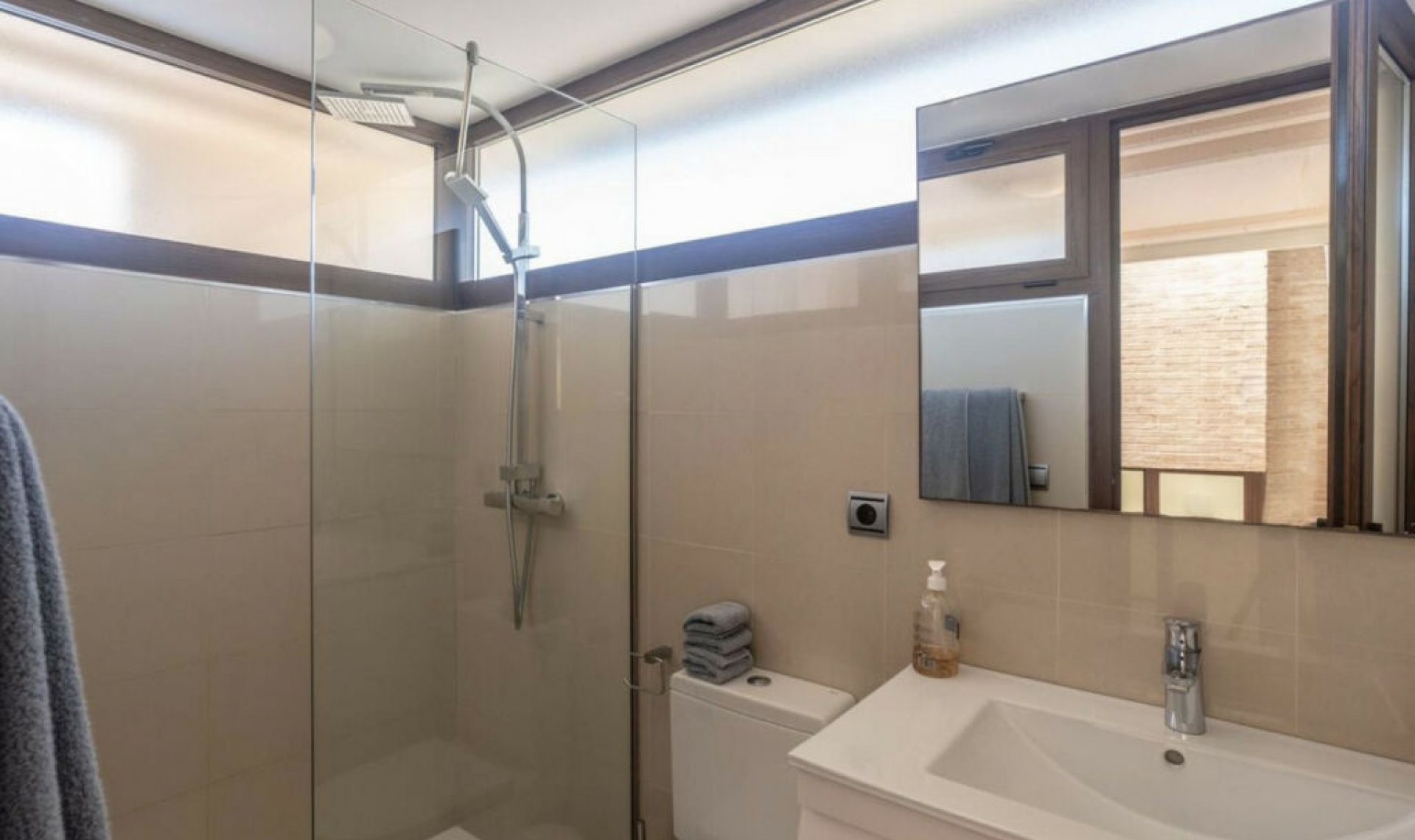 Resale - Apartment -
New Golden Mile