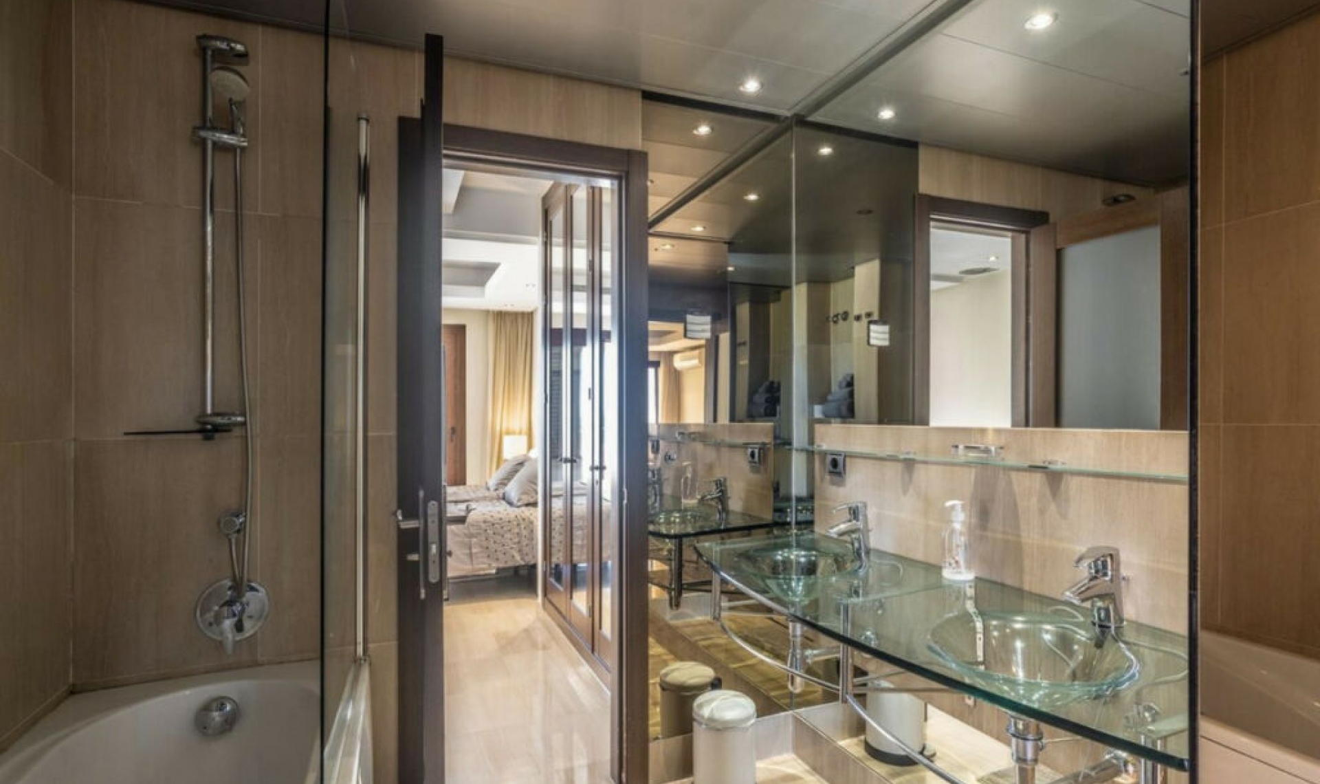 Resale - Apartment -
New Golden Mile