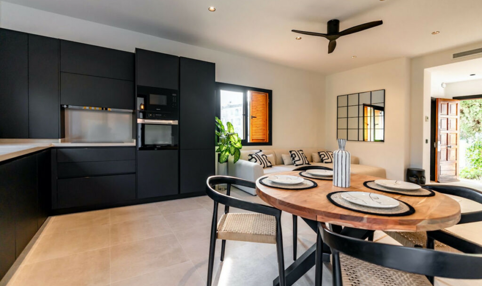 Resale - Apartment -
Nueva Andalucía