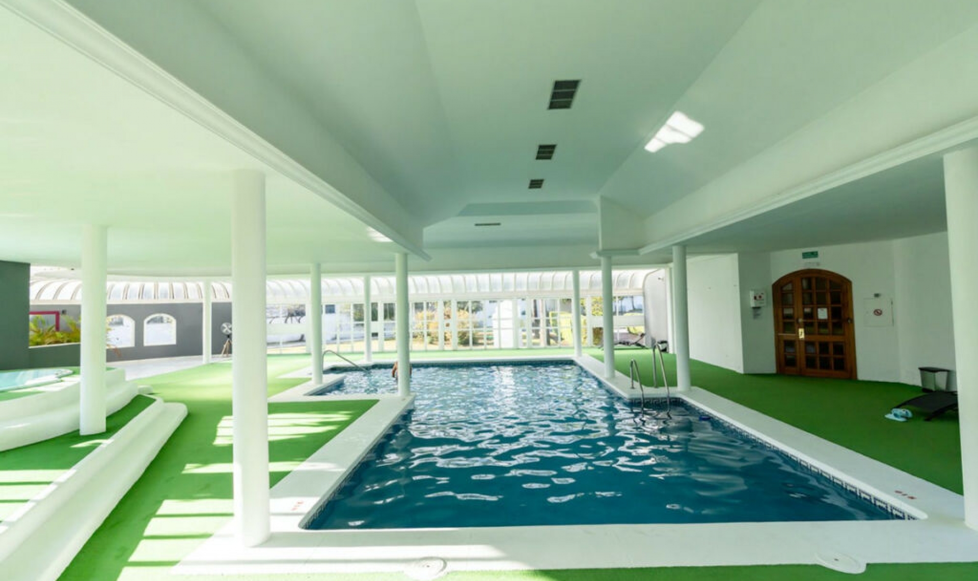 Resale - Apartment -
Nueva Andalucía