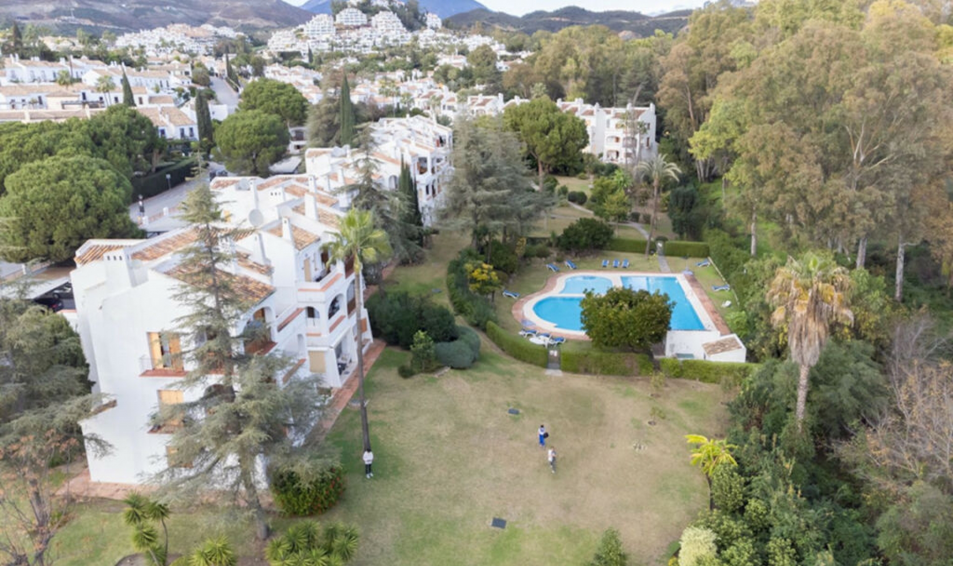 Resale - Apartment -
Nueva Andalucía