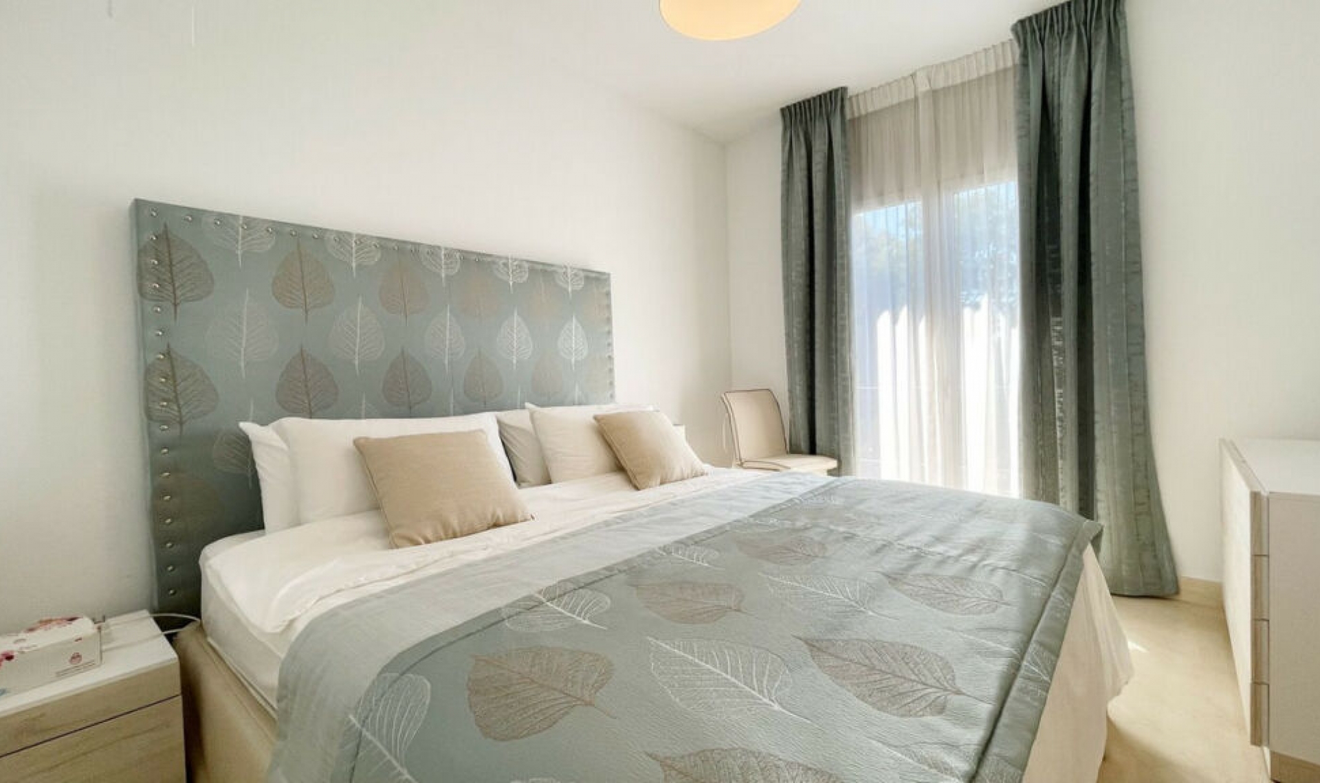 Resale - Apartment -
Nueva Andalucía