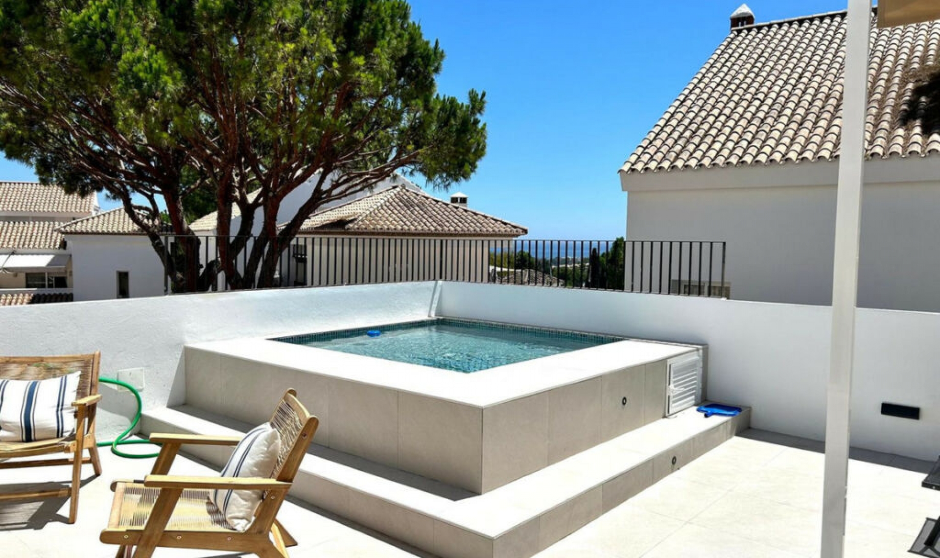 Resale - Apartment -
Nueva Andalucía