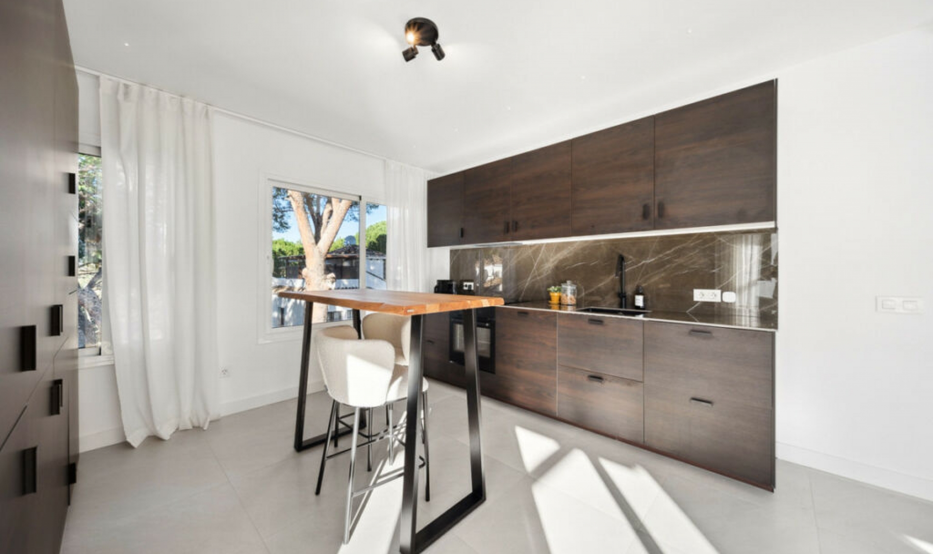 Resale - Apartment -
Nueva Andalucía