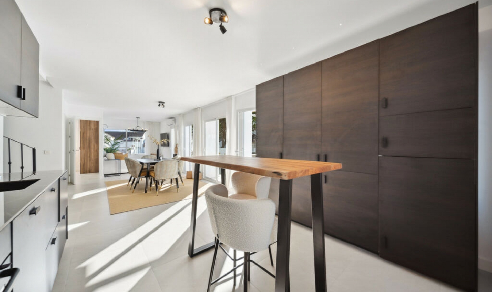 Resale - Apartment -
Nueva Andalucía