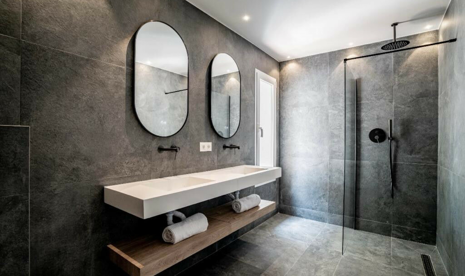 Resale - Apartment -
Nueva Andalucía