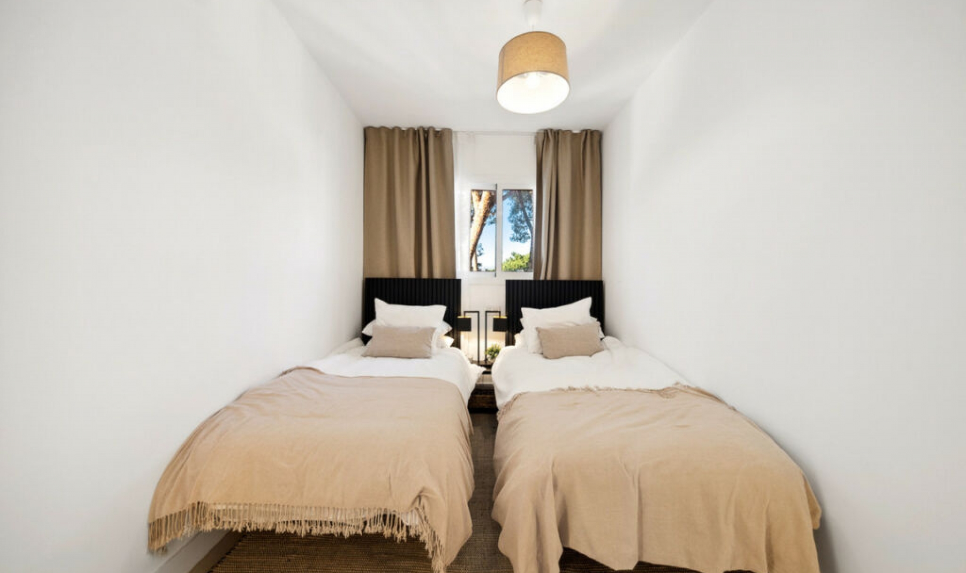 Resale - Apartment -
Nueva Andalucía